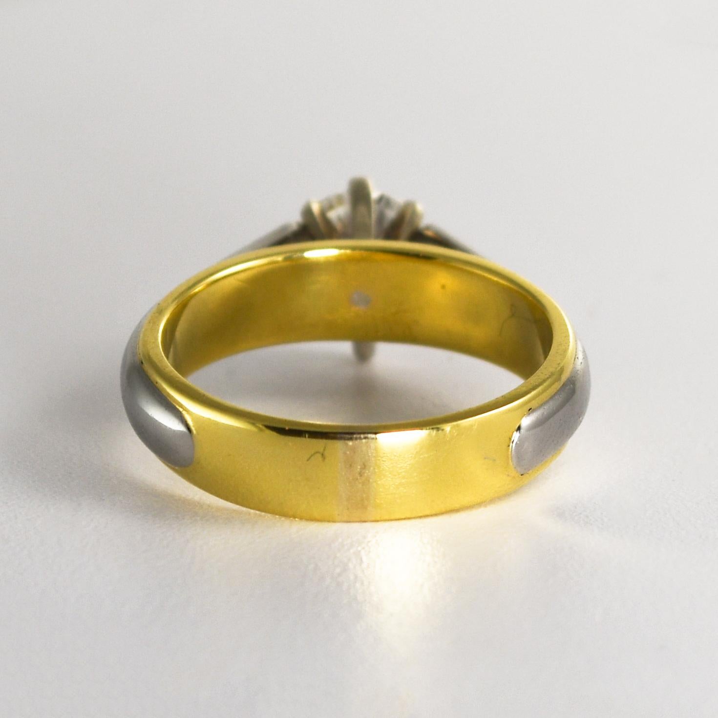 18K Yellow Gold & Platinum Diamond Solitaire Ring 1.01ct In Excellent Condition For Sale In Laguna Beach, CA
