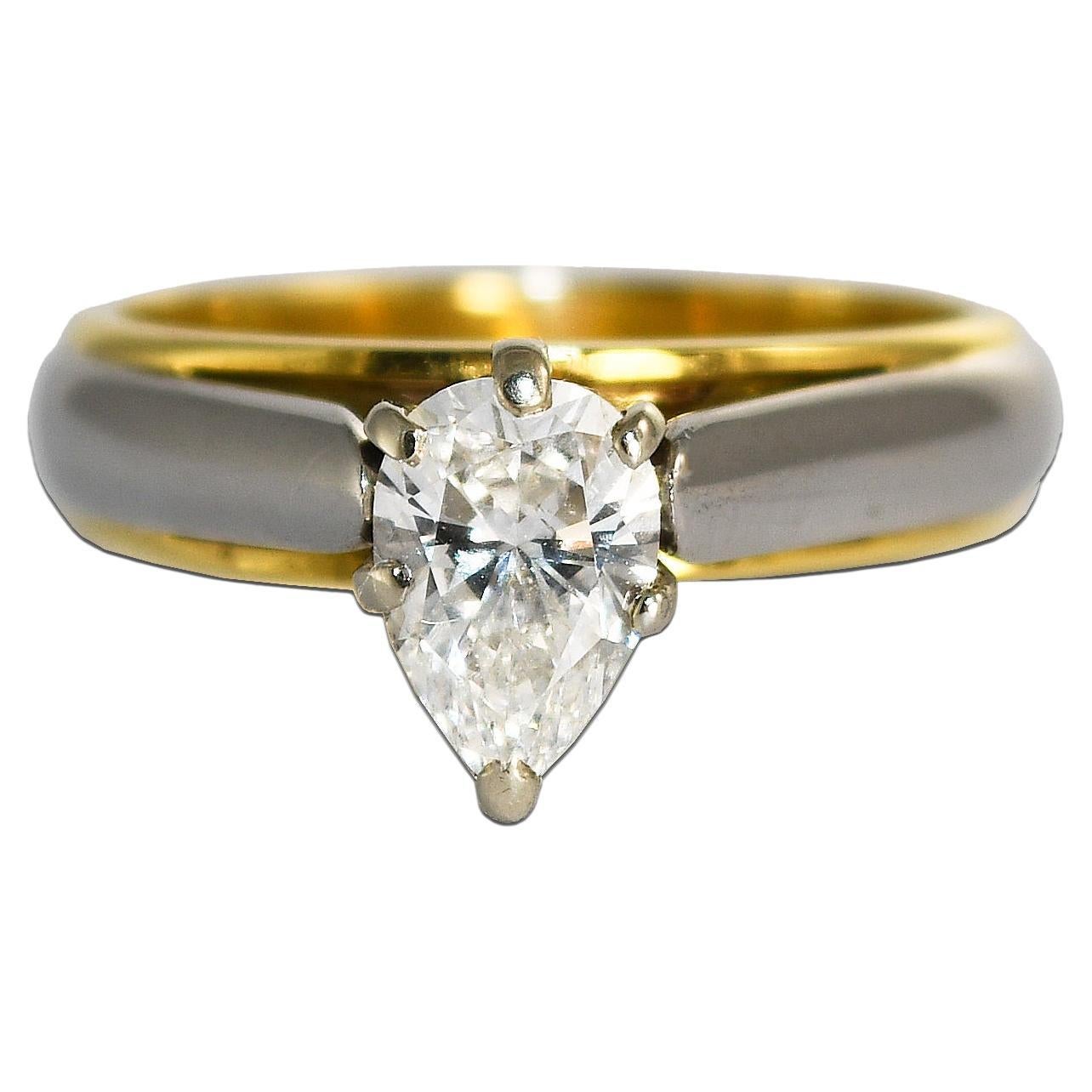 18K Yellow Gold & Platinum Diamond Solitaire Ring 1.01ct For Sale