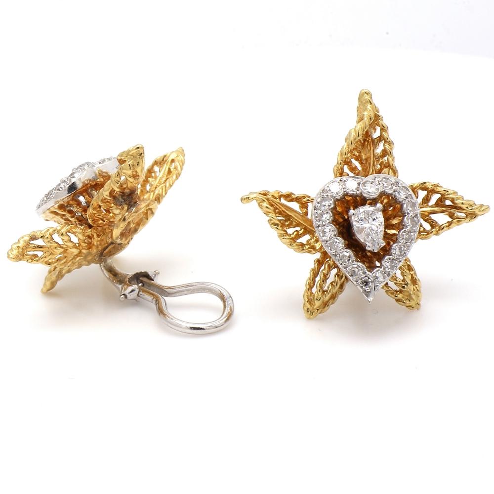 18K Yellow Gold & Platinum Flower Earrings with Entremblant Diamonds In Good Condition For Sale In Scottsdale, AZ