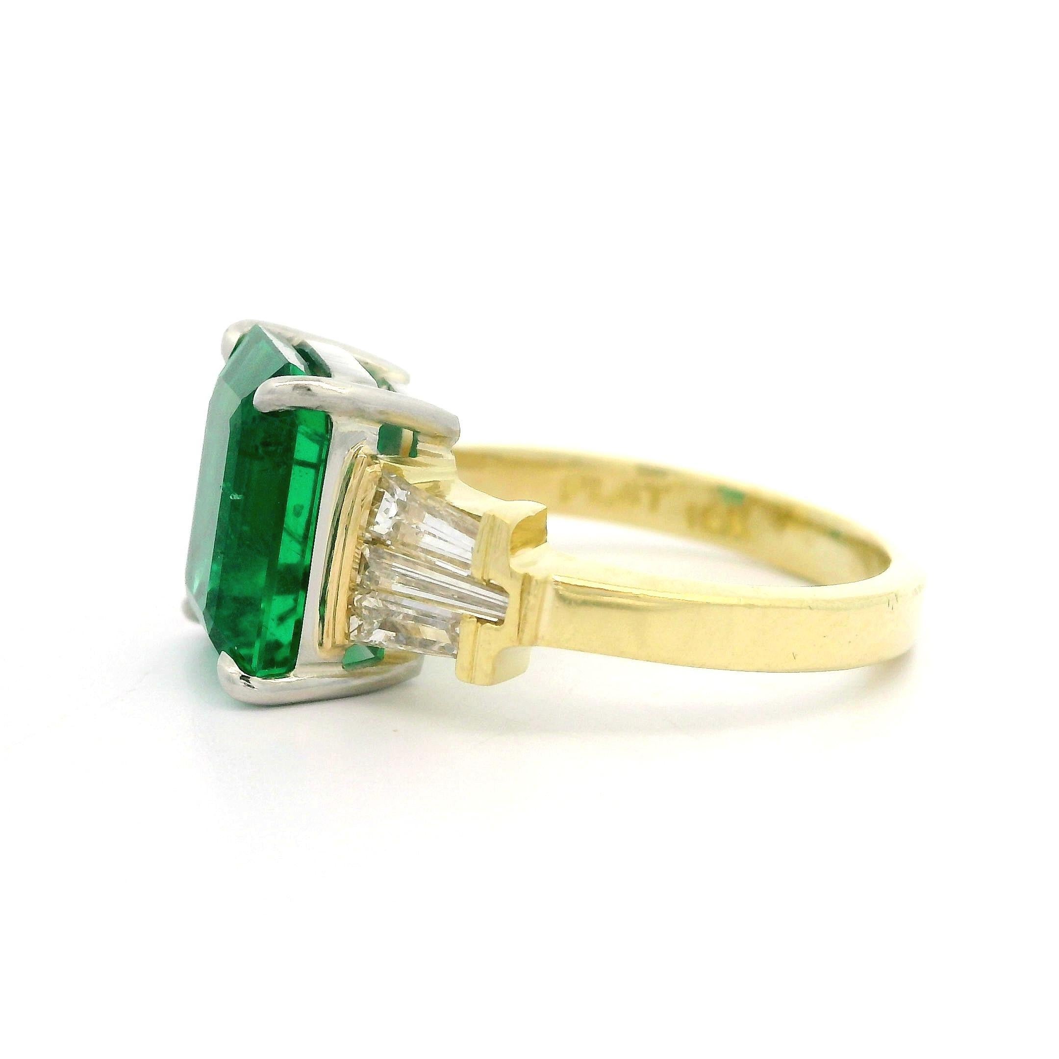 18k Yellow Gold & Platinum GIA 4.1ctw Quality Emerald Baguette Diamond Ring For Sale 1