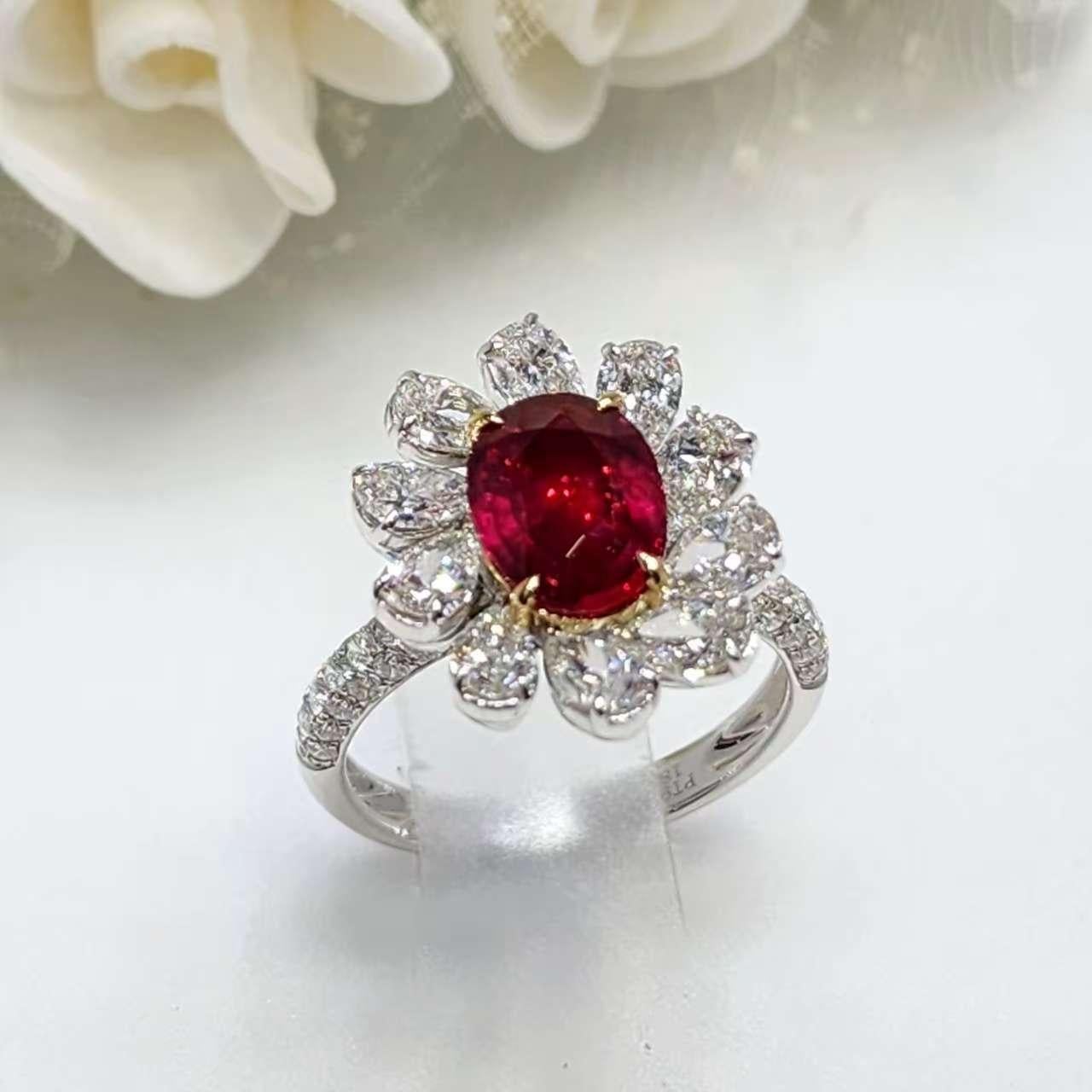 Anello floreale con rubino e diamante in oro giallo 18 carati e platino - 2,02 carati certificato GRS in vendita 3