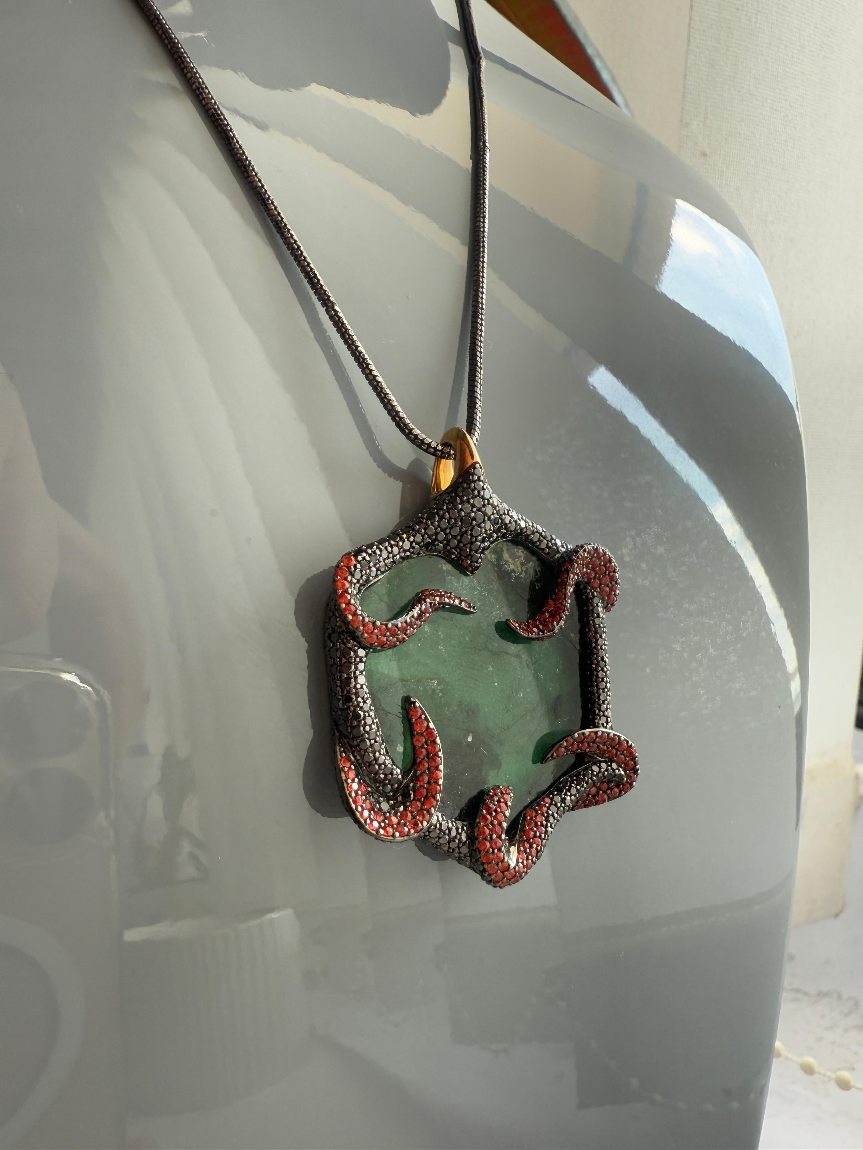 18K Yellow Gold Poison Ivy Pendant with Emeralds, Sapphires and Diamonds For Sale 4