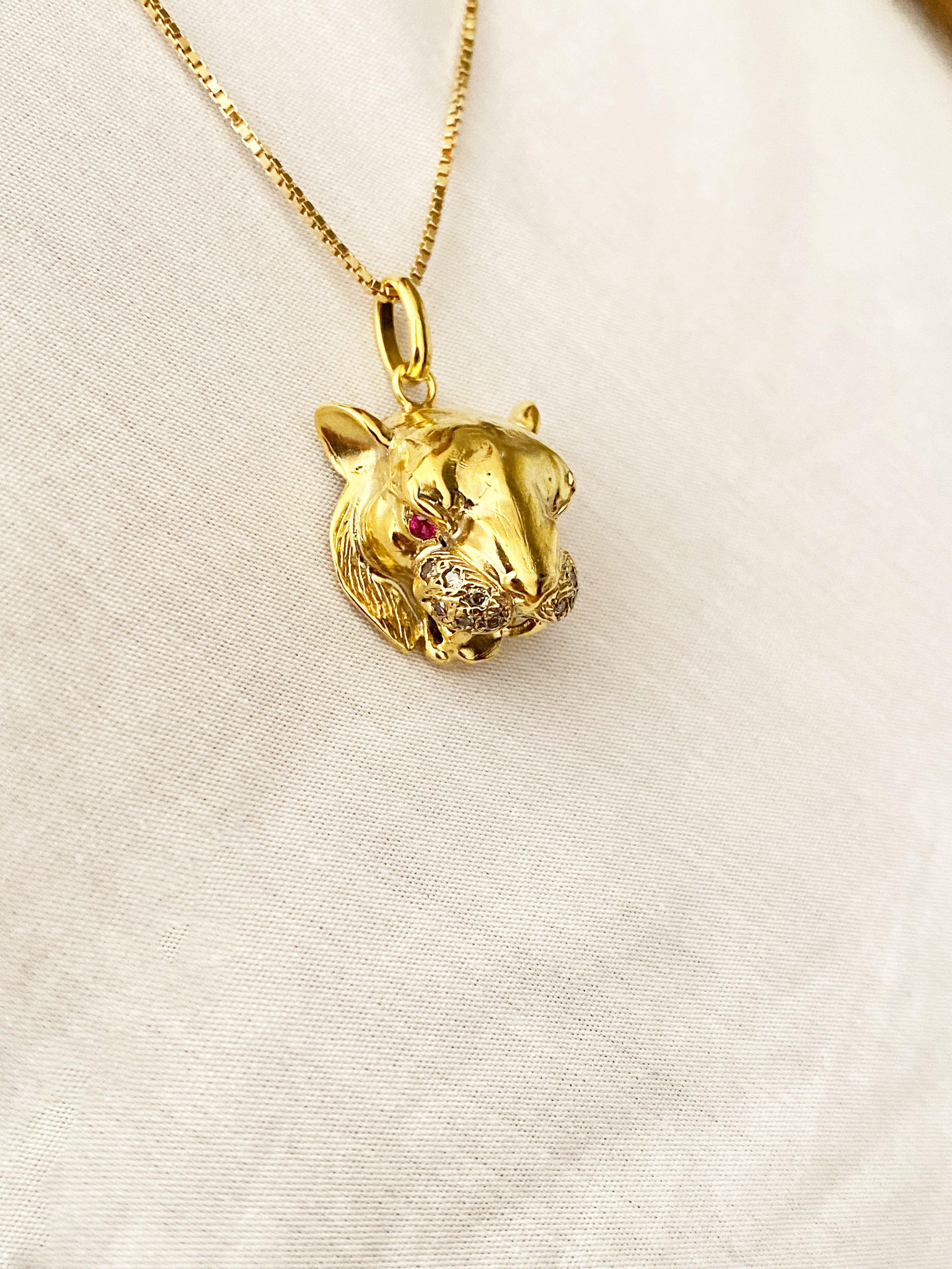 18K Gold Power Tiger Pendant Cube Chain Rubies Diamonds Handcrafted in Italy  For Sale 4