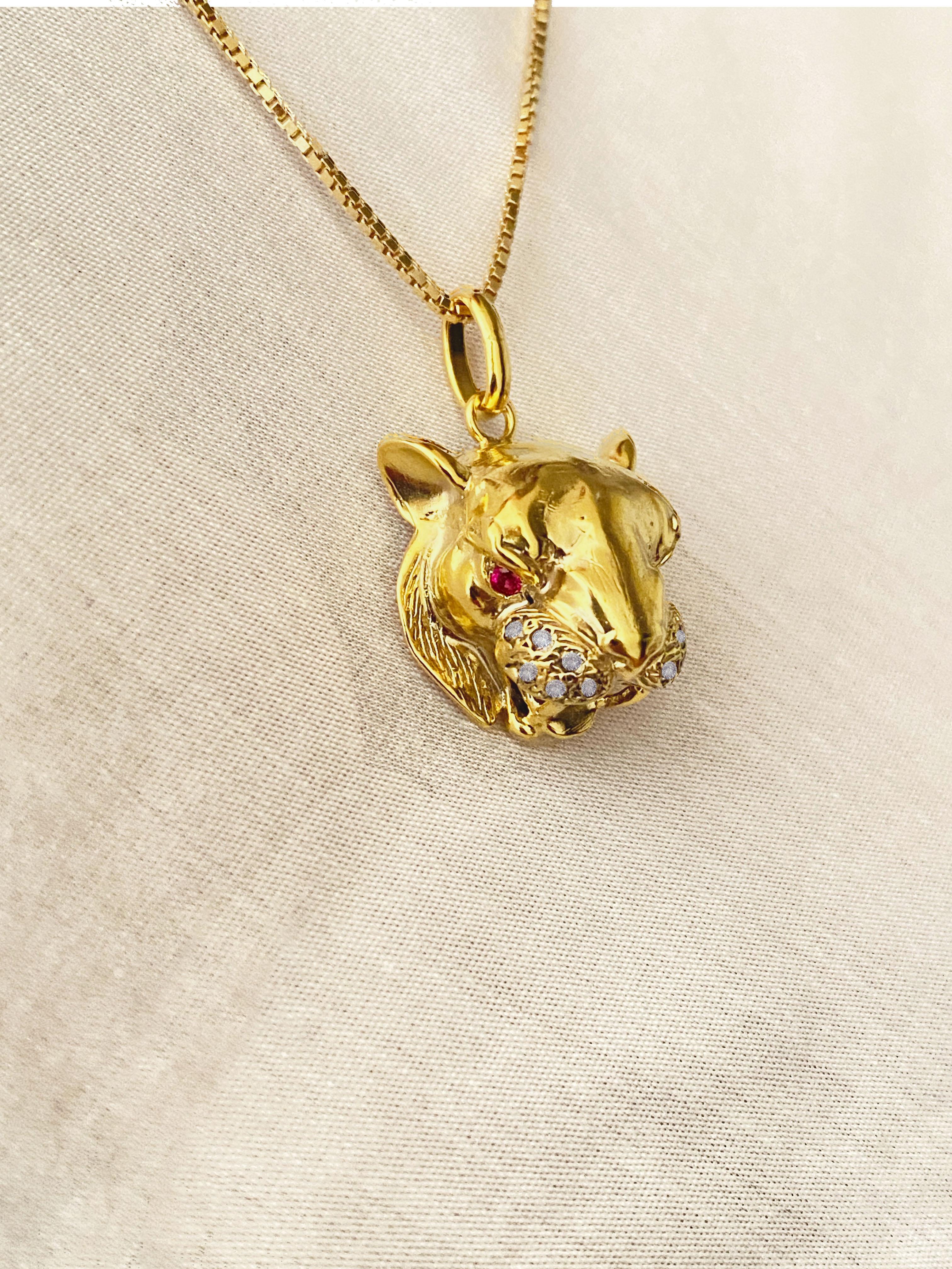 18K Gold Power Tiger Pendant Cube Chain Rubies Diamonds Handcrafted in Italy  For Sale 2