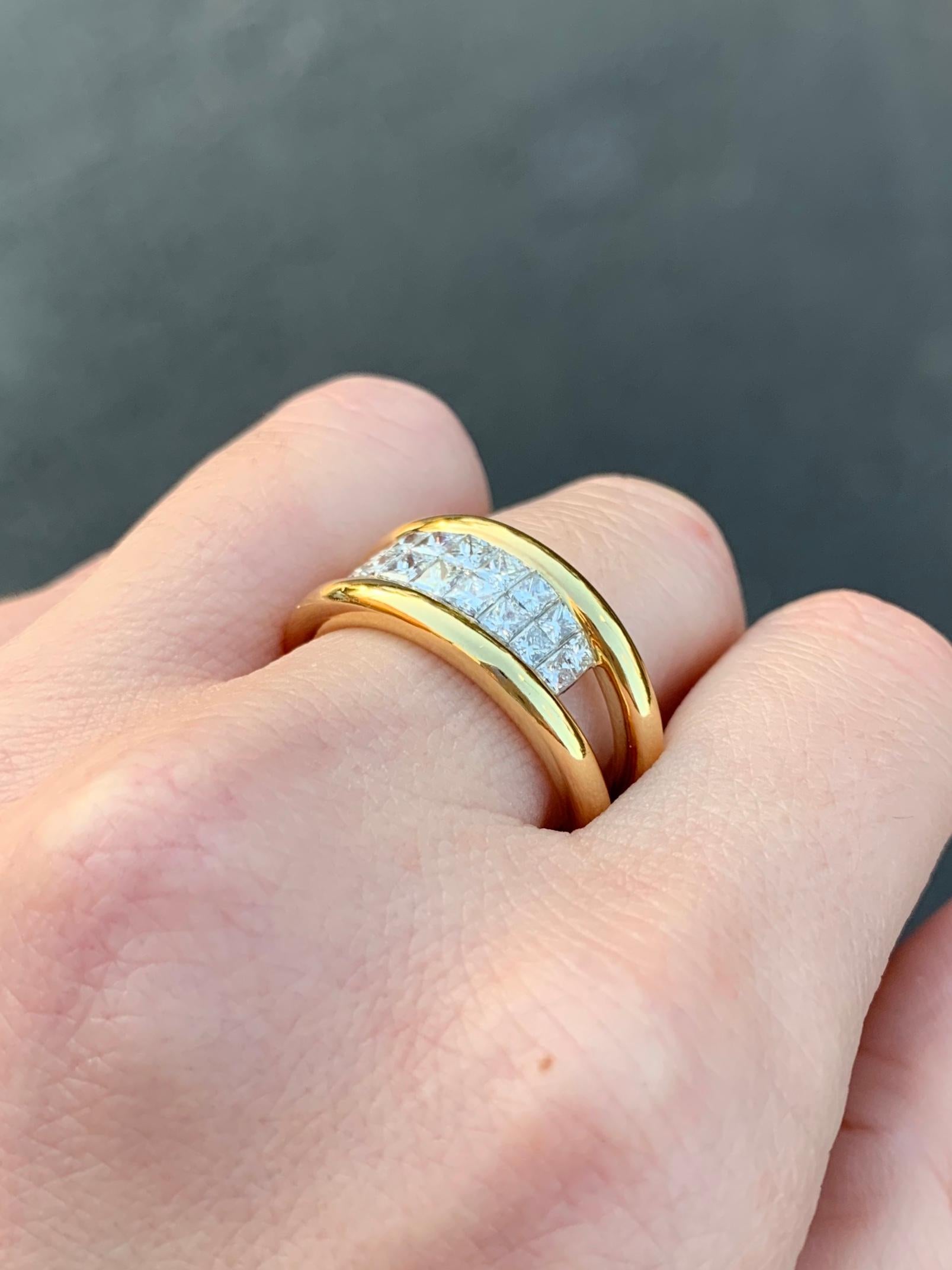 18 Karat Yellow Gold Princess Cut Diamond Double-Row Ring For Sale 1