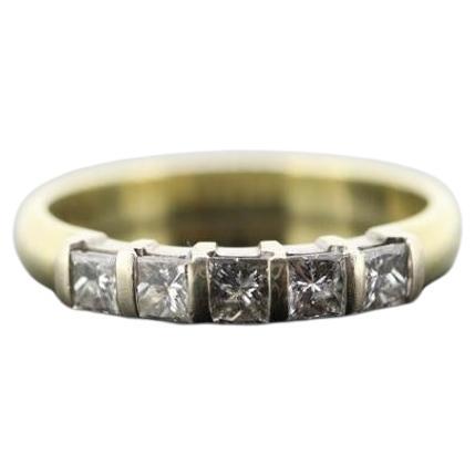 Verlobungsring aus 18 Karat Gelbgold mit Diamant im Prinzessinnenschliff - 18 Karat Diamant