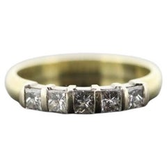 Verlobungsring aus 18 Karat Gelbgold mit Diamant im Prinzessinnenschliff - 18 Karat Diamant