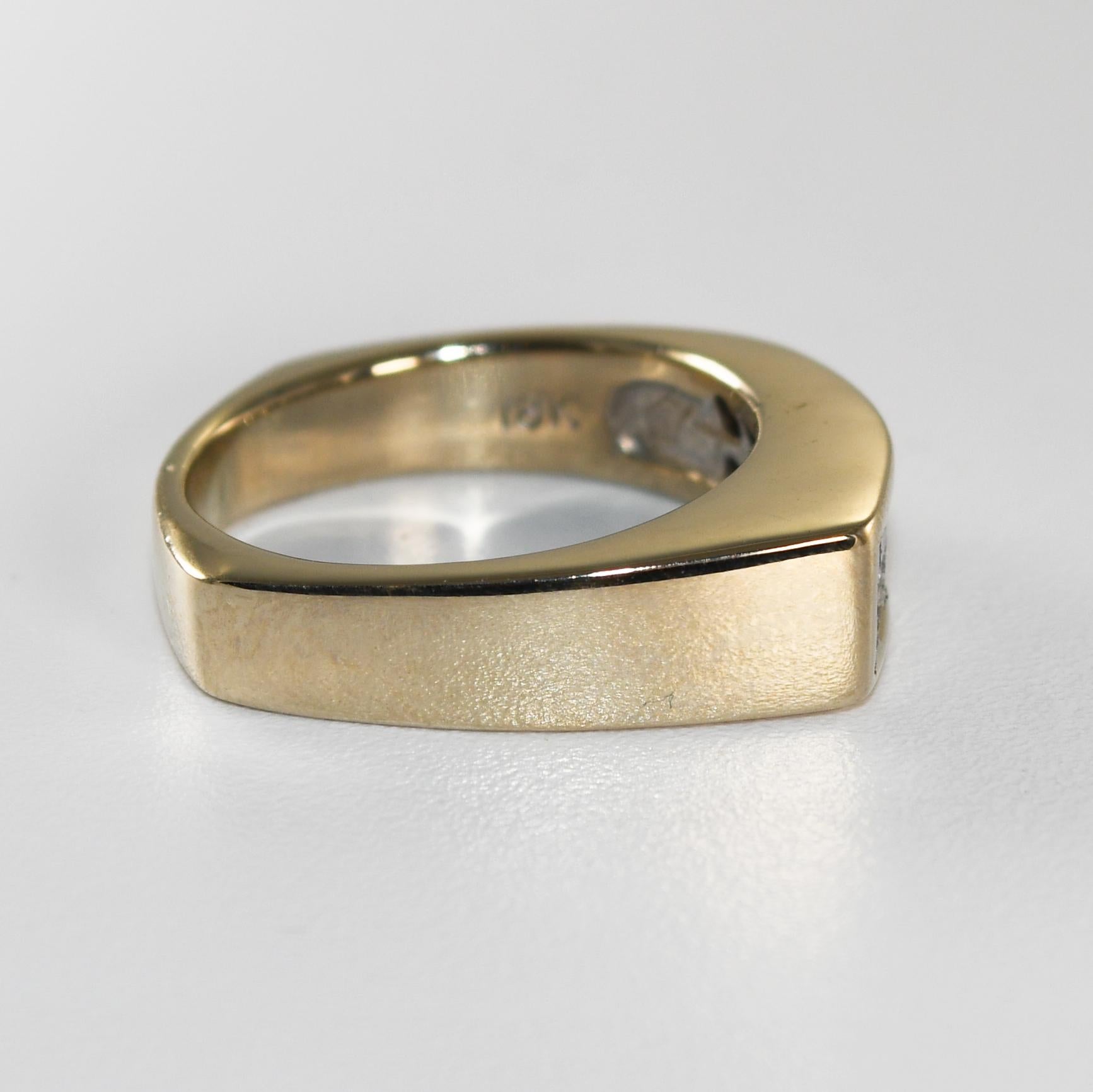 18K Yellow Gold Princess Cut Diamond Ring 0.50ct In Excellent Condition For Sale In Laguna Beach, CA