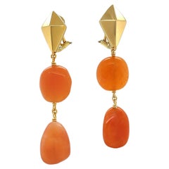 18K Yellow Gold Pyramid Carnelian Drop Clip-on Earrings