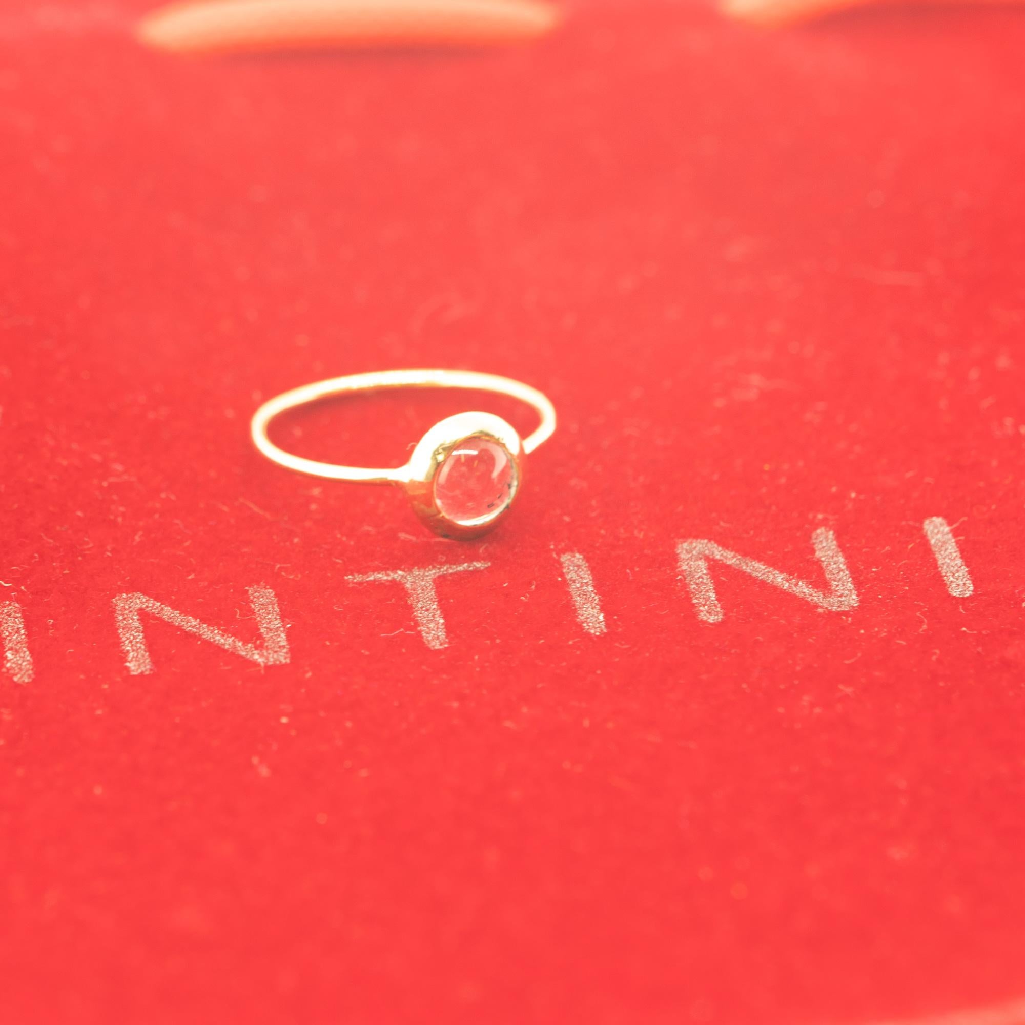 Intini Jewels Bague empilable déco chic en or jaune 18 carats avec quartz cabochon style Boho Unisexe en vente