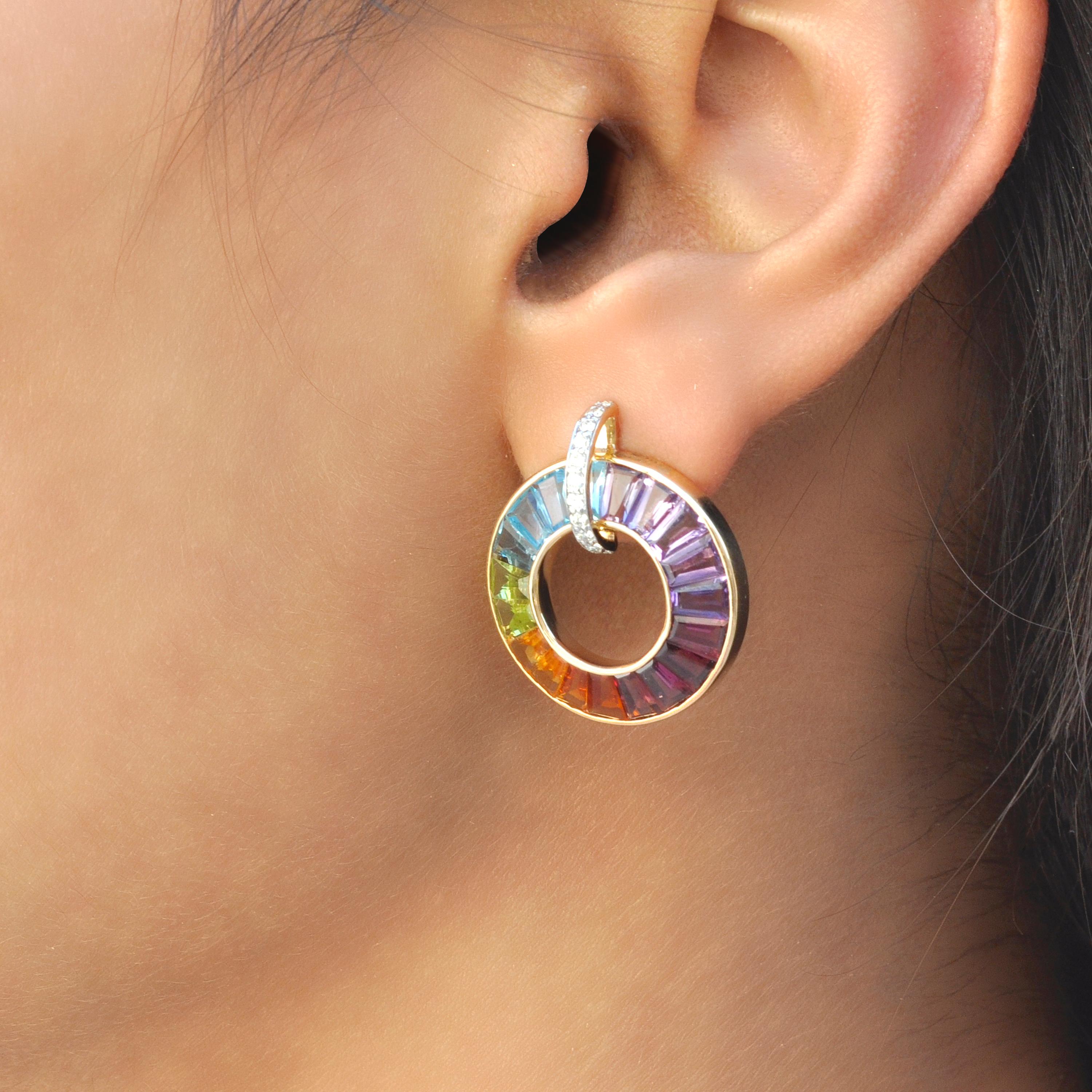 Contemporary 18K Yellow Gold Art Deco Inspired Rainbow Gemstones Diamond Circle Stud Earrings For Sale