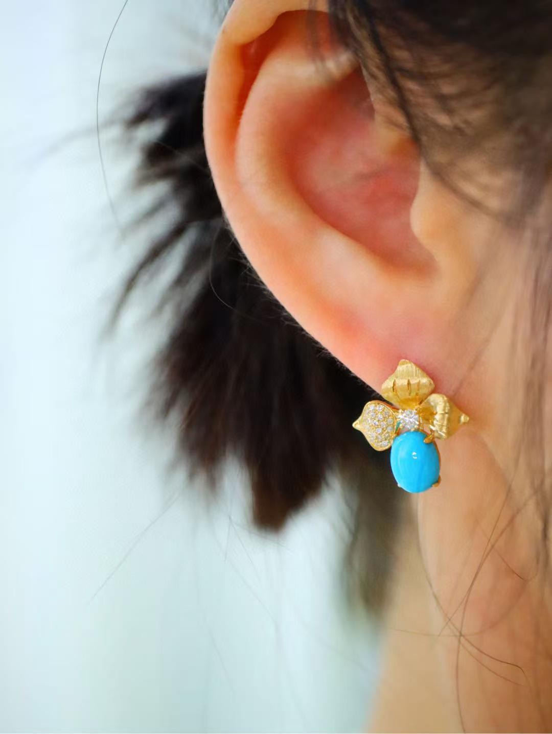 Vibrant Blue Sleeping Beauty Turquoise Diamond 18K Yellow Gold Earrings For Sale 4