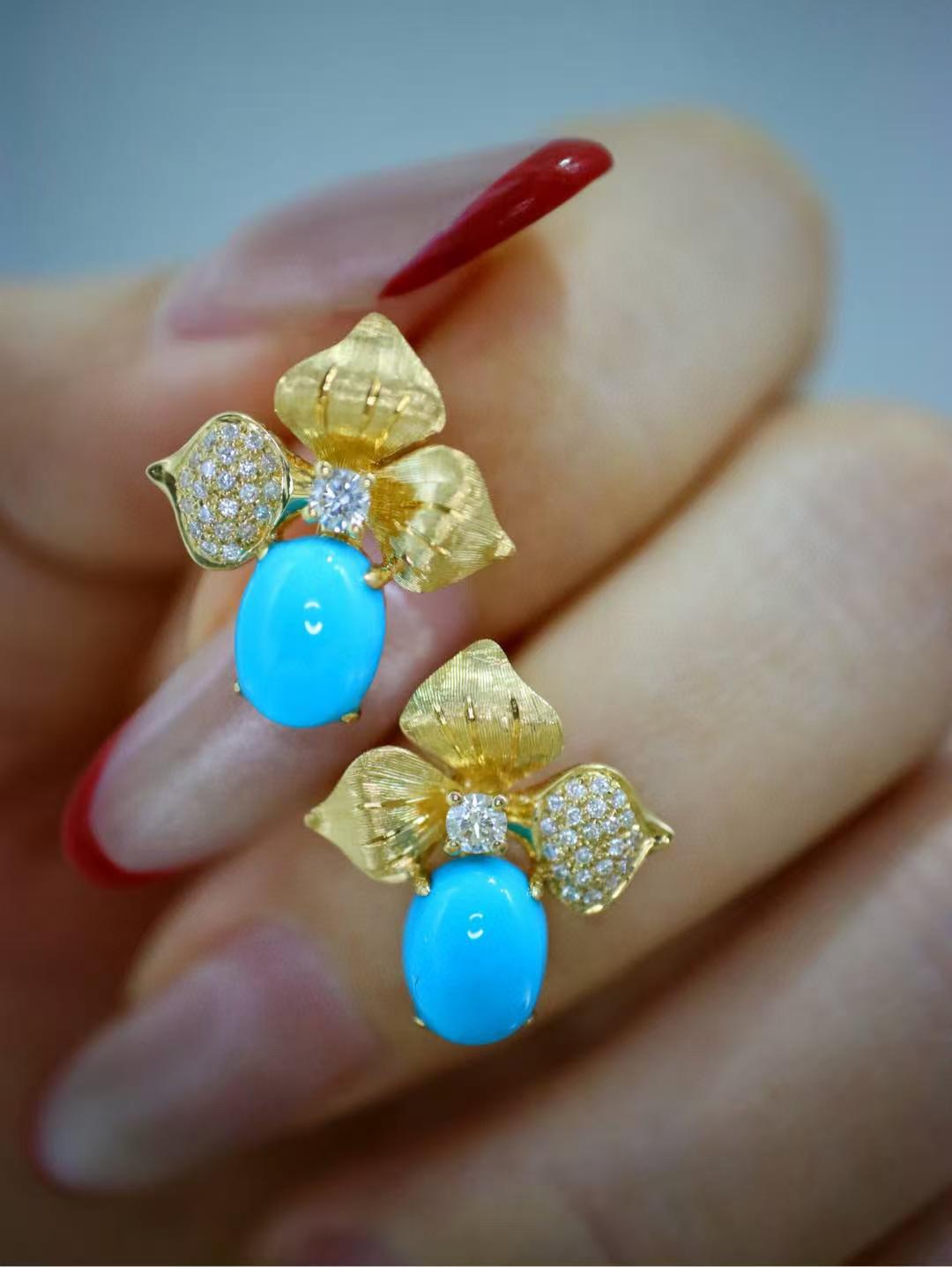 Vibrant Blue Sleeping Beauty Turquoise Diamond 18K Yellow Gold Earrings For Sale 1