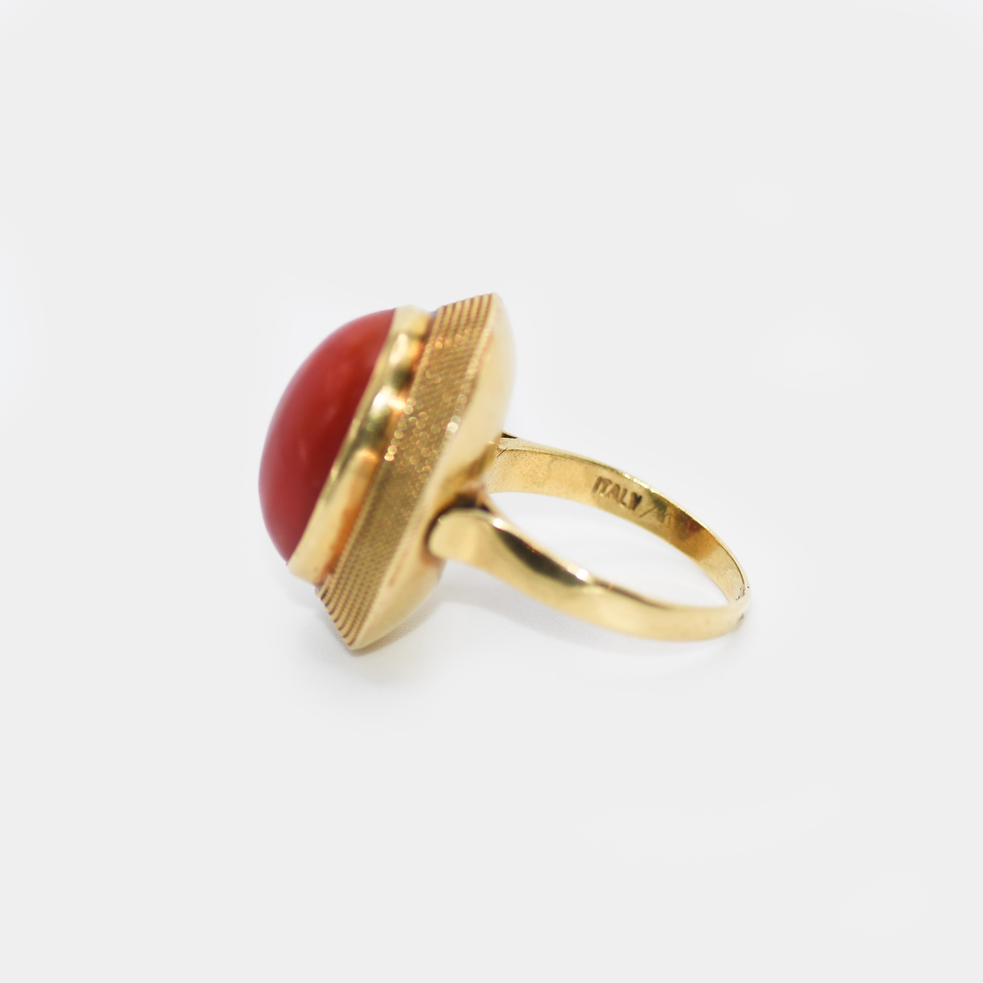 18K Yellow Gold Red Coral Ring 6.9g For Sale 2