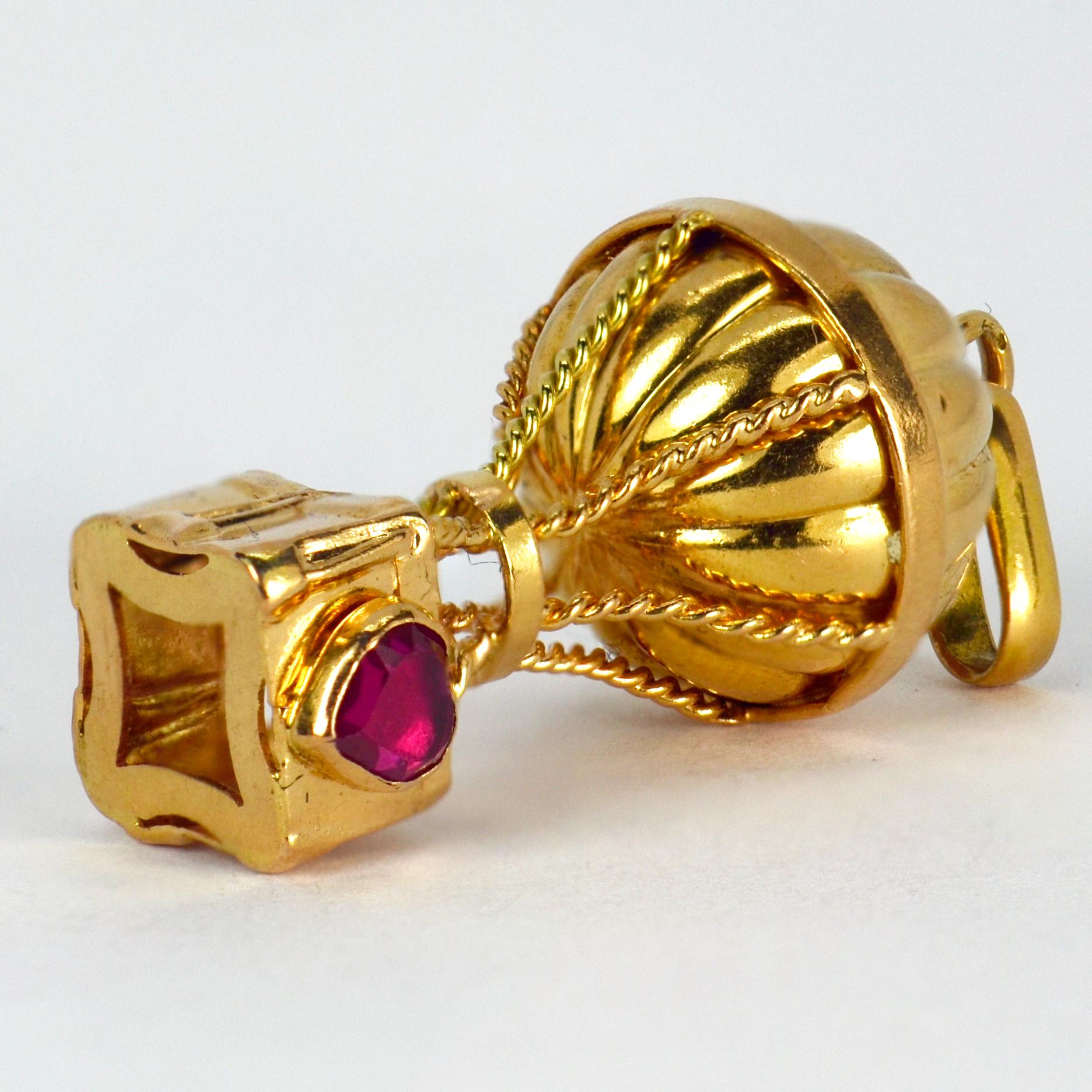 18 Karat Yellow Gold Red Ruby Love Heart Hot Air Balloon Charm Pendant In Good Condition In London, GB