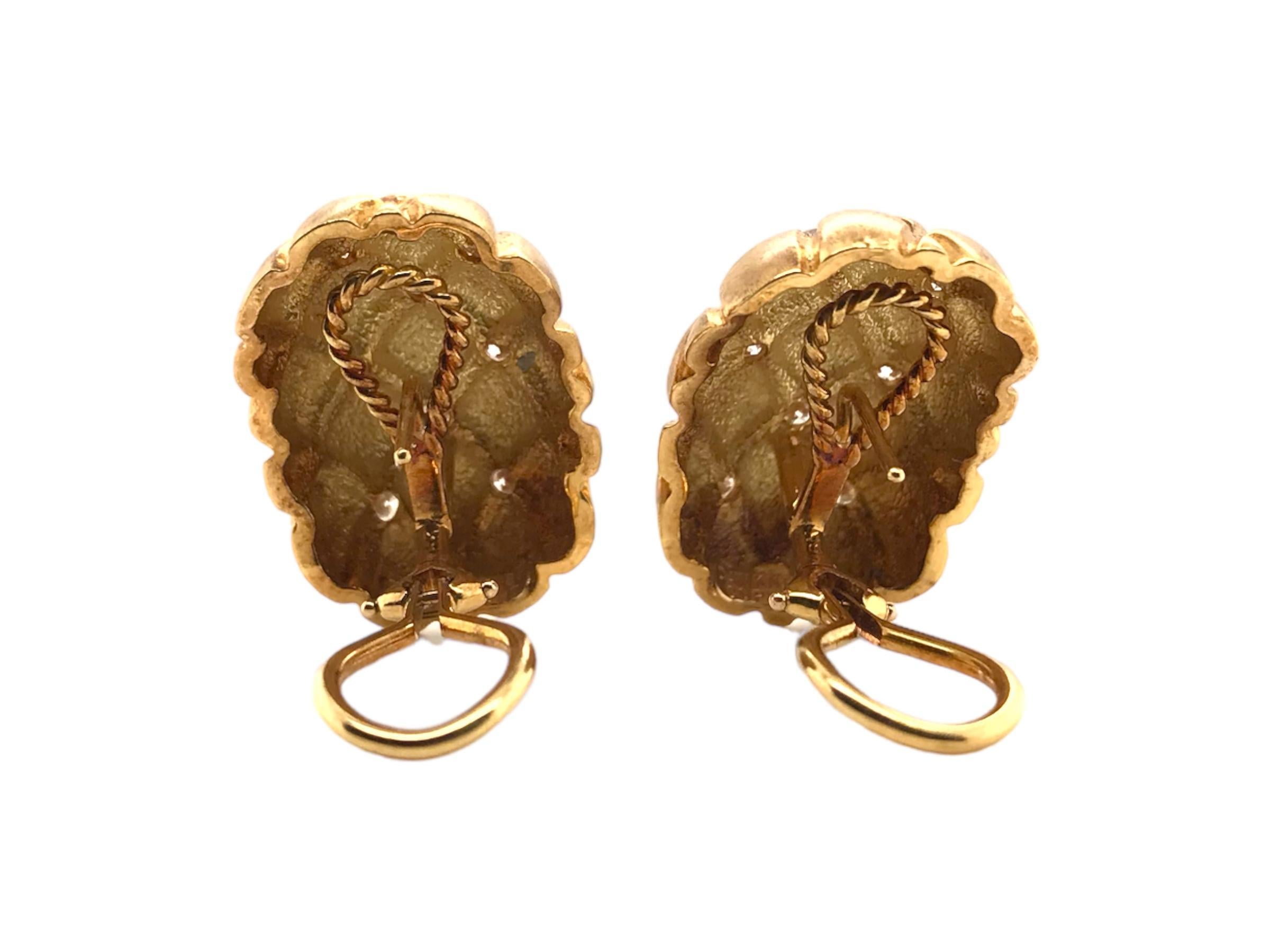 18K Yellow Gold Retro Era Pineapple Diamond Earrings For Sale 1