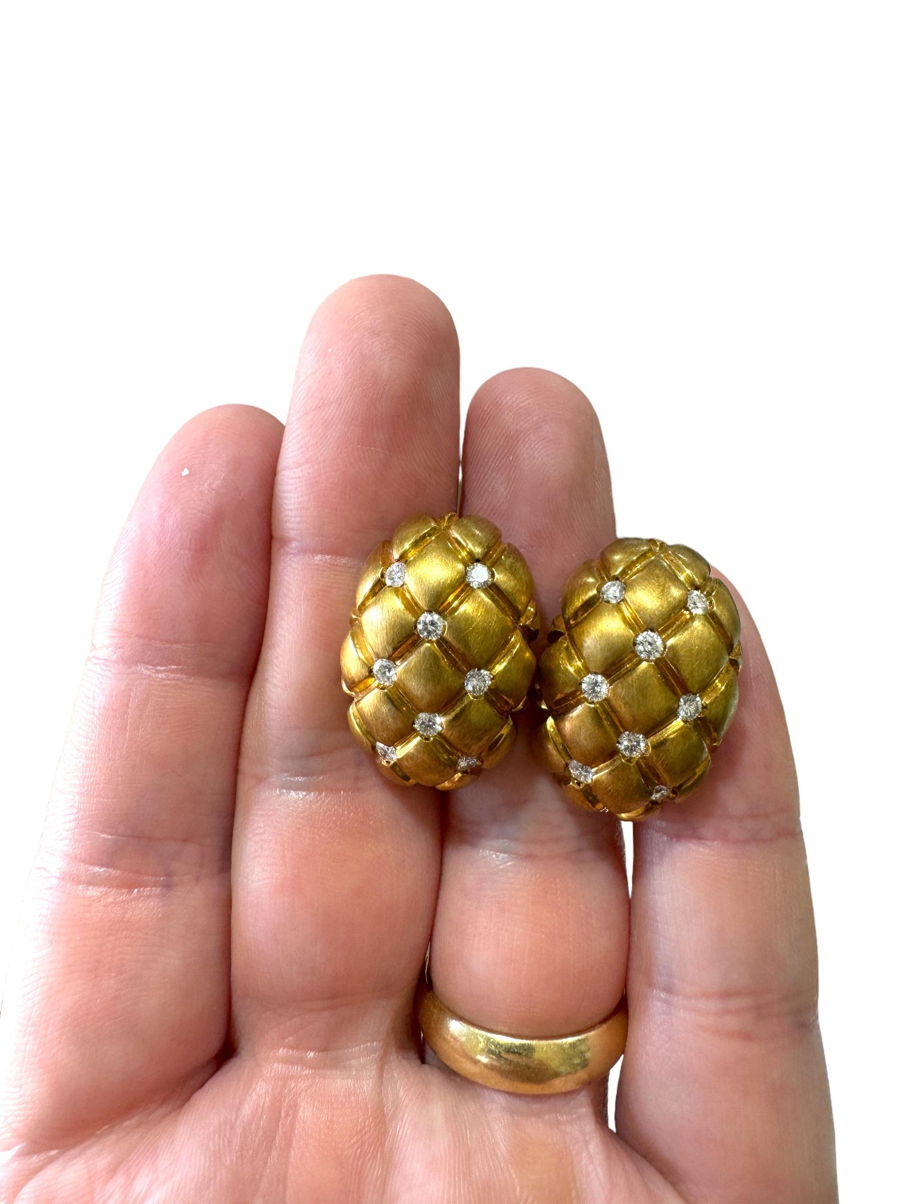 18K Yellow Gold Retro Era Pineapple Diamond Earrings For Sale 3