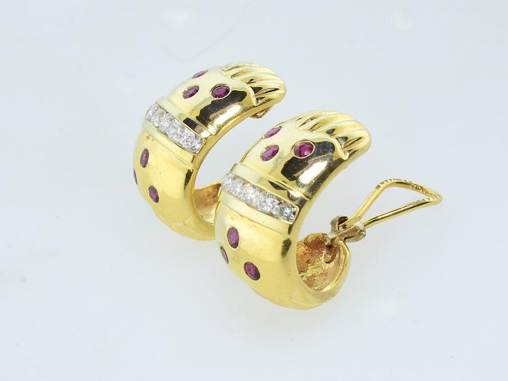 Brilliant Cut 18k Yellow Gold Fine Retro Vivid Ruby and White Diamond Vintage Earrings For Sale