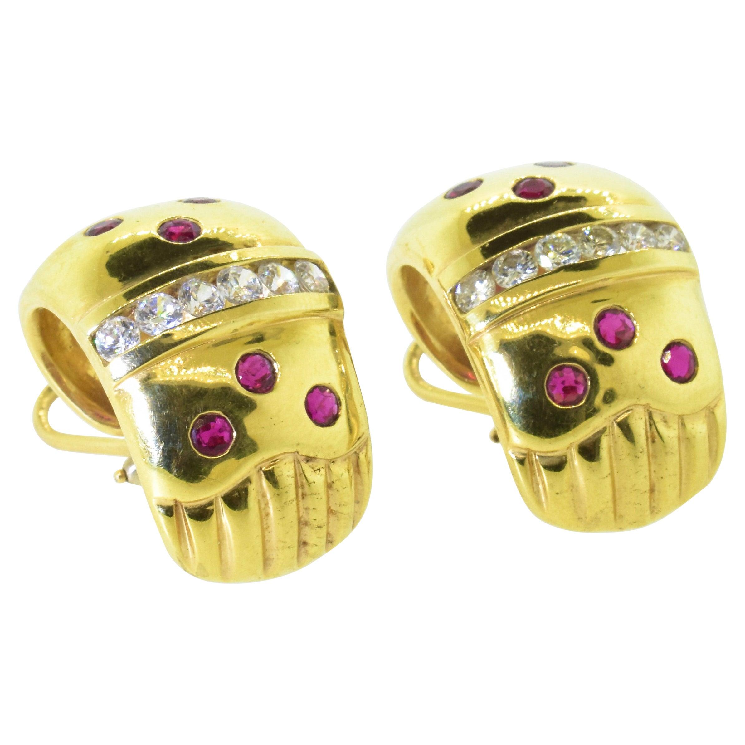 18k Yellow Gold Fine Retro Vivid Ruby and White Diamond Vintage Earrings In Excellent Condition For Sale In Aspen, CO