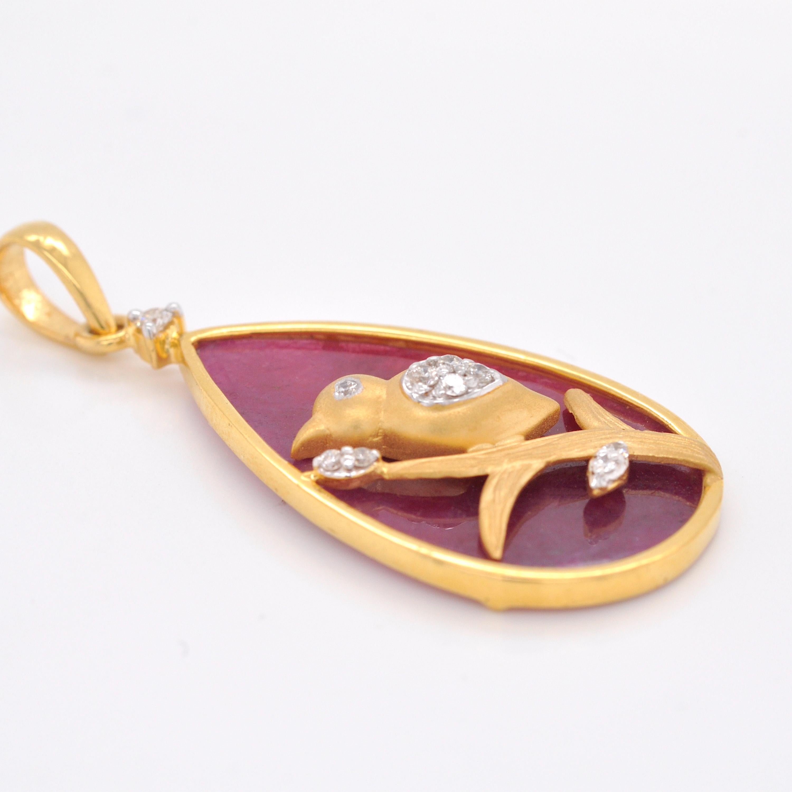 Women's 18K Yellow Gold Reversible Natural African Ruby Diamond Bird Pendant Necklace For Sale