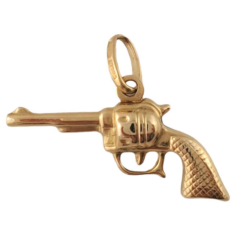 18K Yellow Gold Revolver Gun Charm