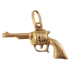 Vintage 18K Yellow Gold Revolver Gun Charm