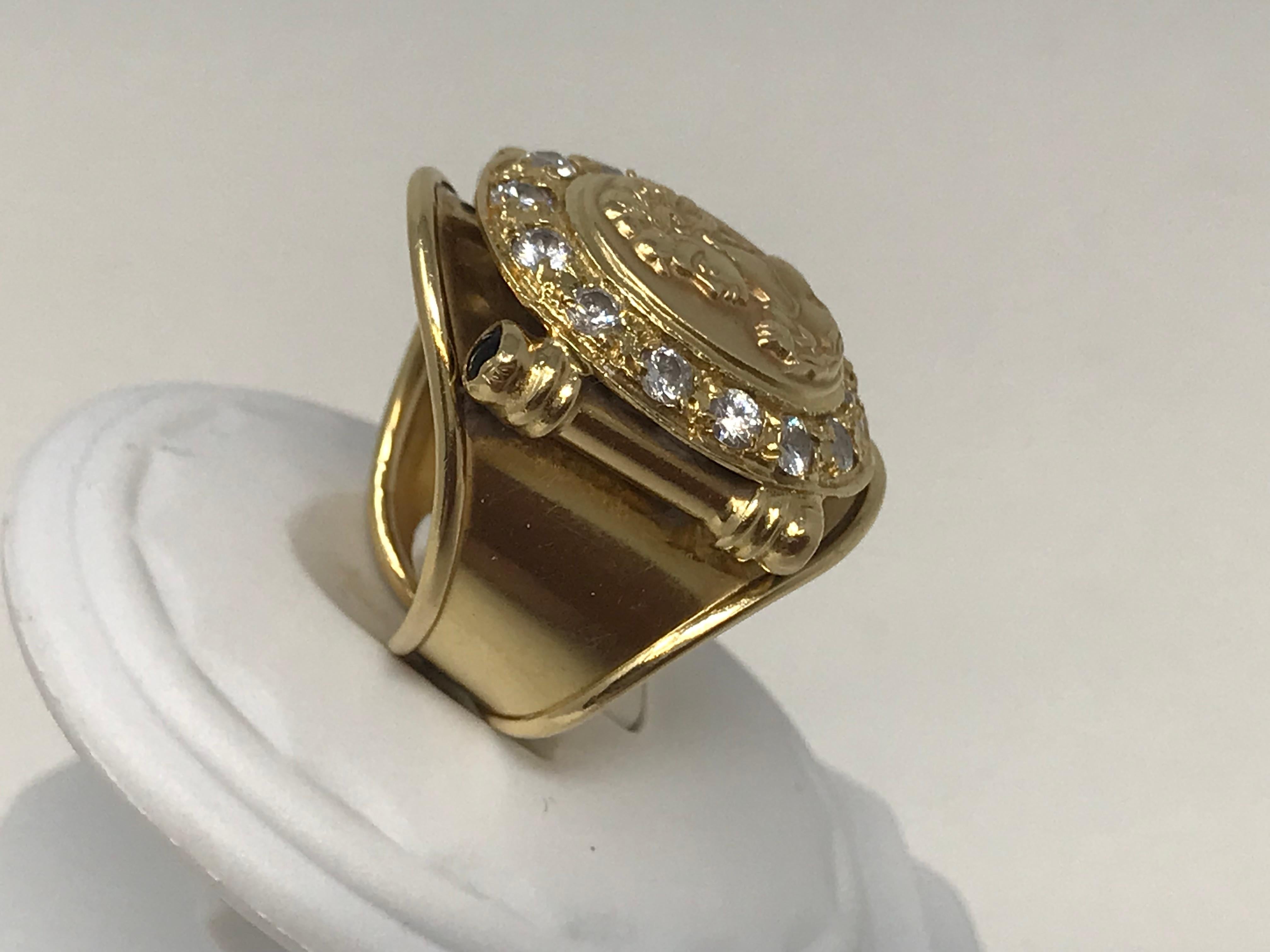 Classical Roman 18K Yellow Gold Ring Cameo Woman Head with Stones For Sale