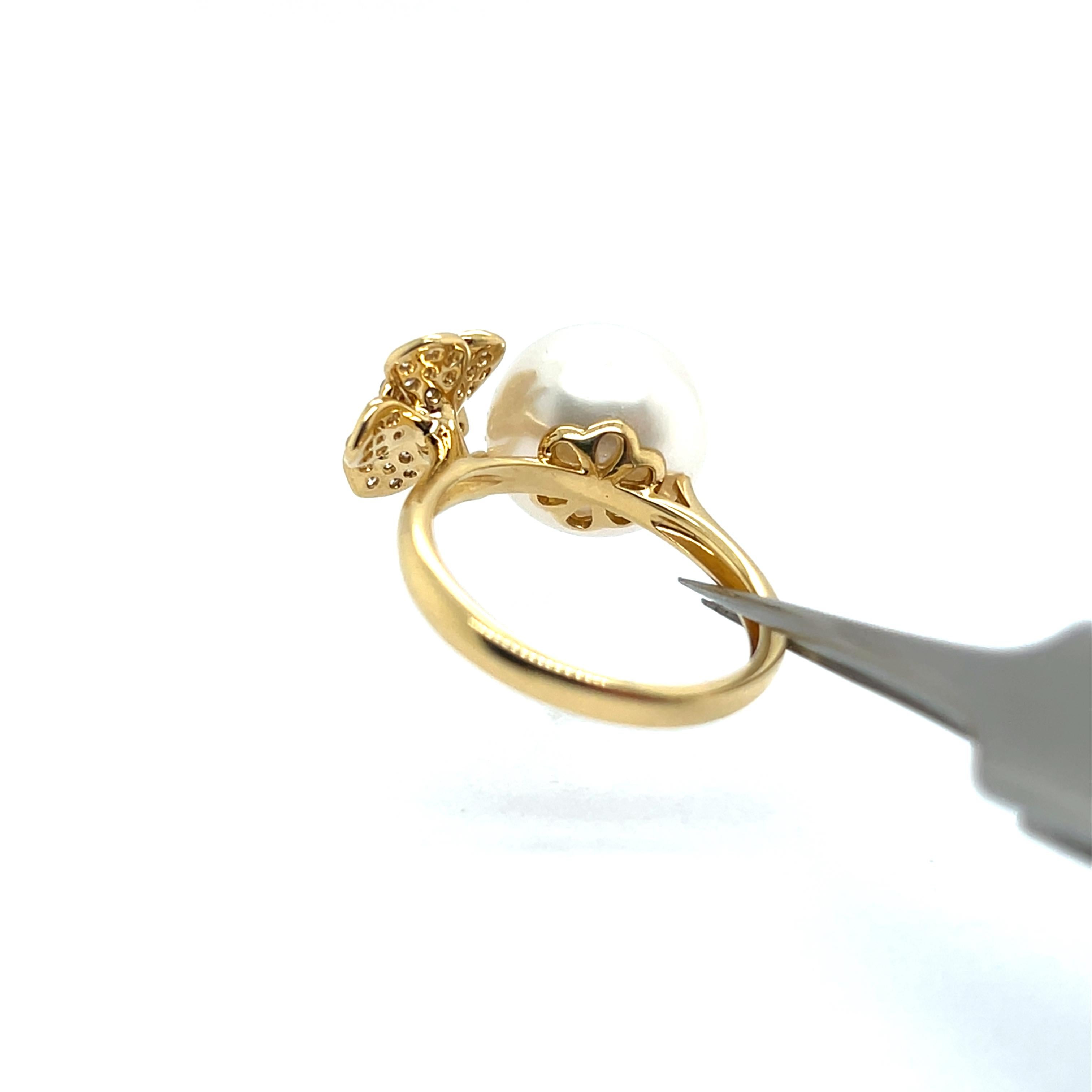 Bague en or jaune 18 carats avec perle de culture et diamants de 0,32 carat en vente 2
