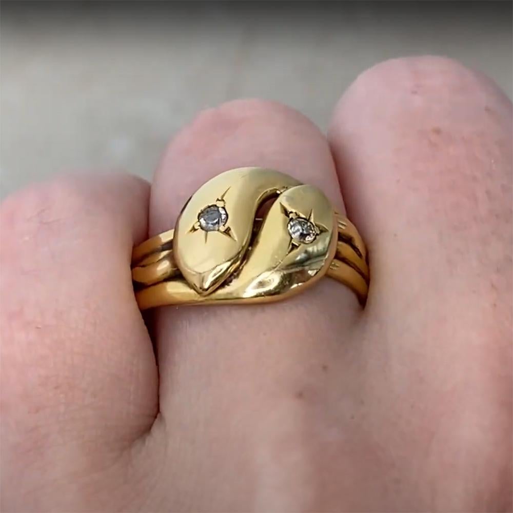 Victorian 18k Yellow Gold Ring, Double Snake Head with Prong-Set Diamonds, Circa 1890 For Sale