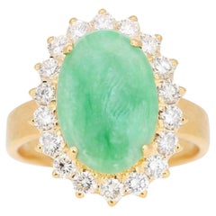 18K Yellow Gold Ring Featuring a 2.70ct Translucent Green Jade