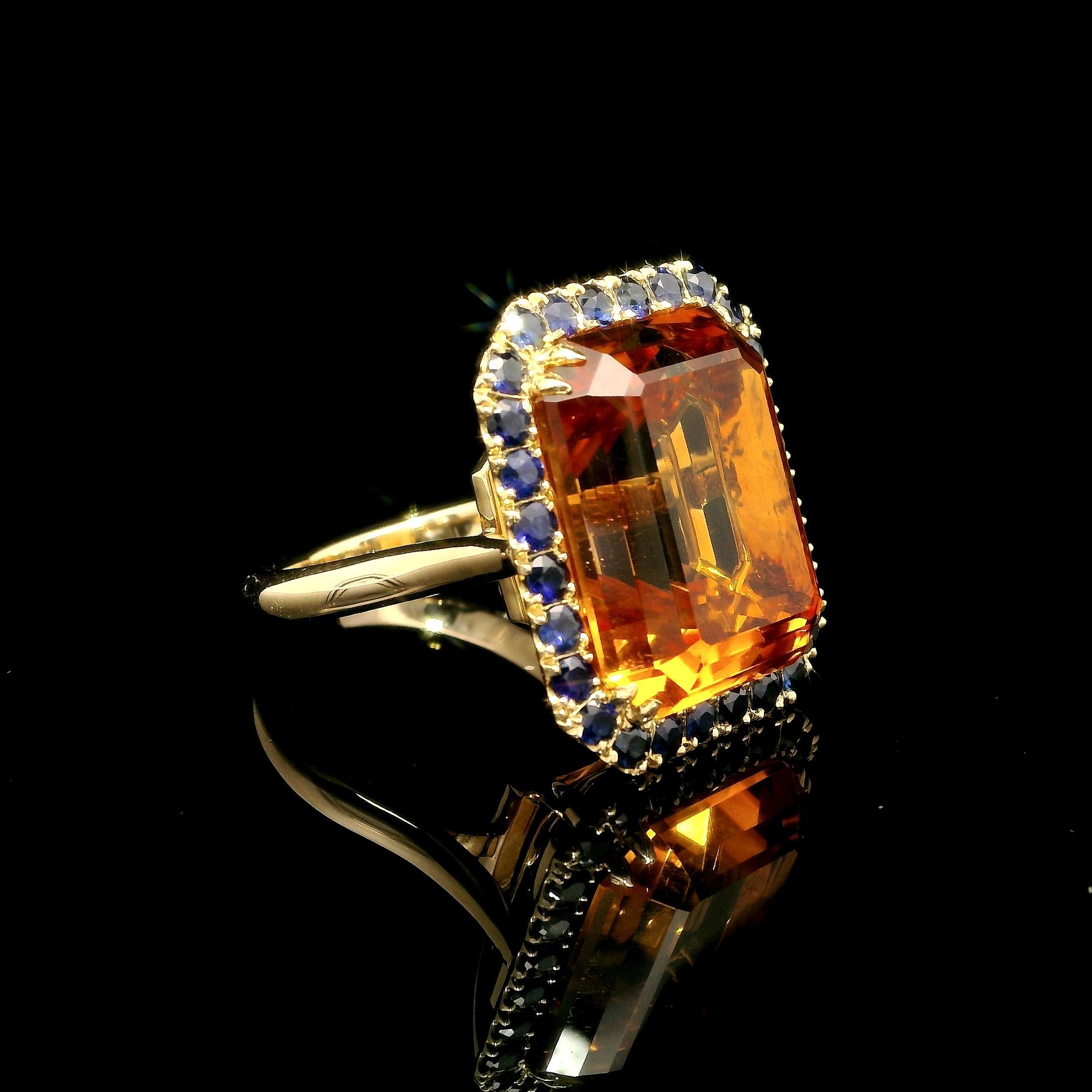 Taille radiant Bague en or jaune 18 carats sertie d'une citrine naturelle de 20 carats en vente