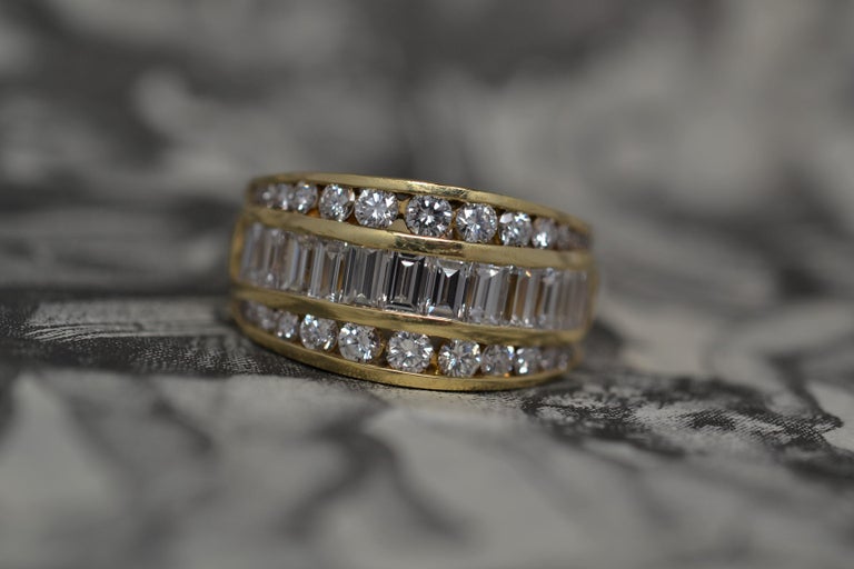 18k Yellow Gold Ring Set with Baguette and Round Brilliant Cut Diamonds ...