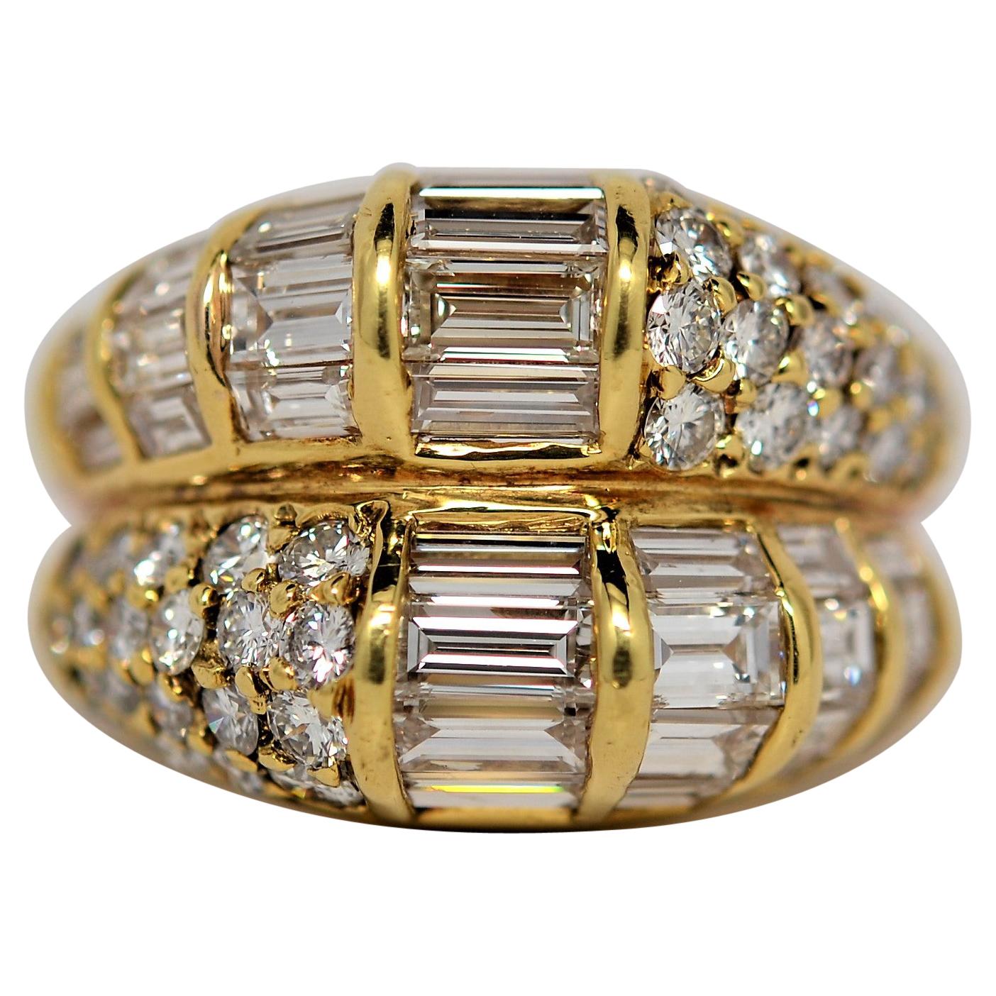 18K Yellow Gold Ring Set with Baguette & Round Brilliant Cut Diamonds, 5.14ct.