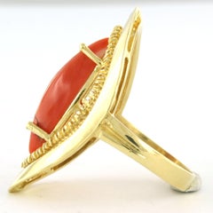 18k yellow gold ring set with coral - 7.3 grams - ring size U.S. 6.5 - EU. 17 (5