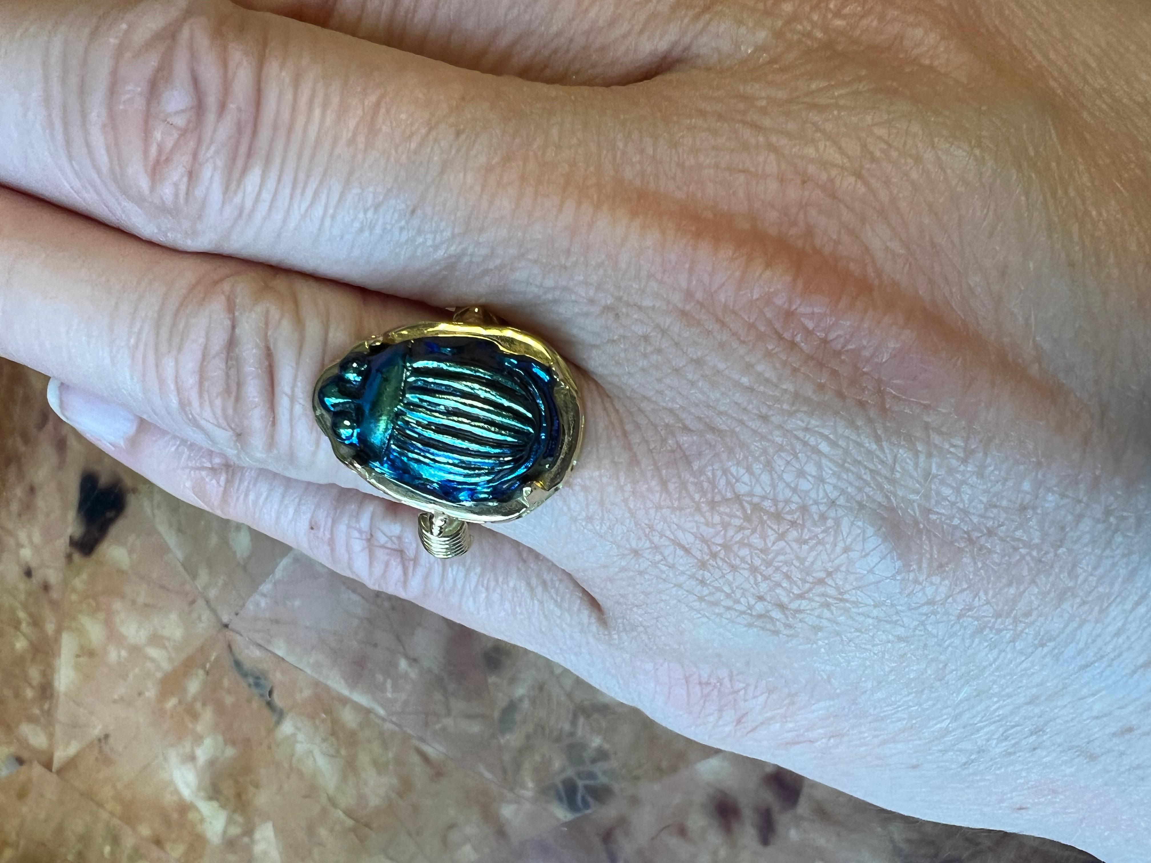 18k Yellow Gold Ring Vintage Tiffany Favrile Cobalt Blue Glass Scarab For Sale 1