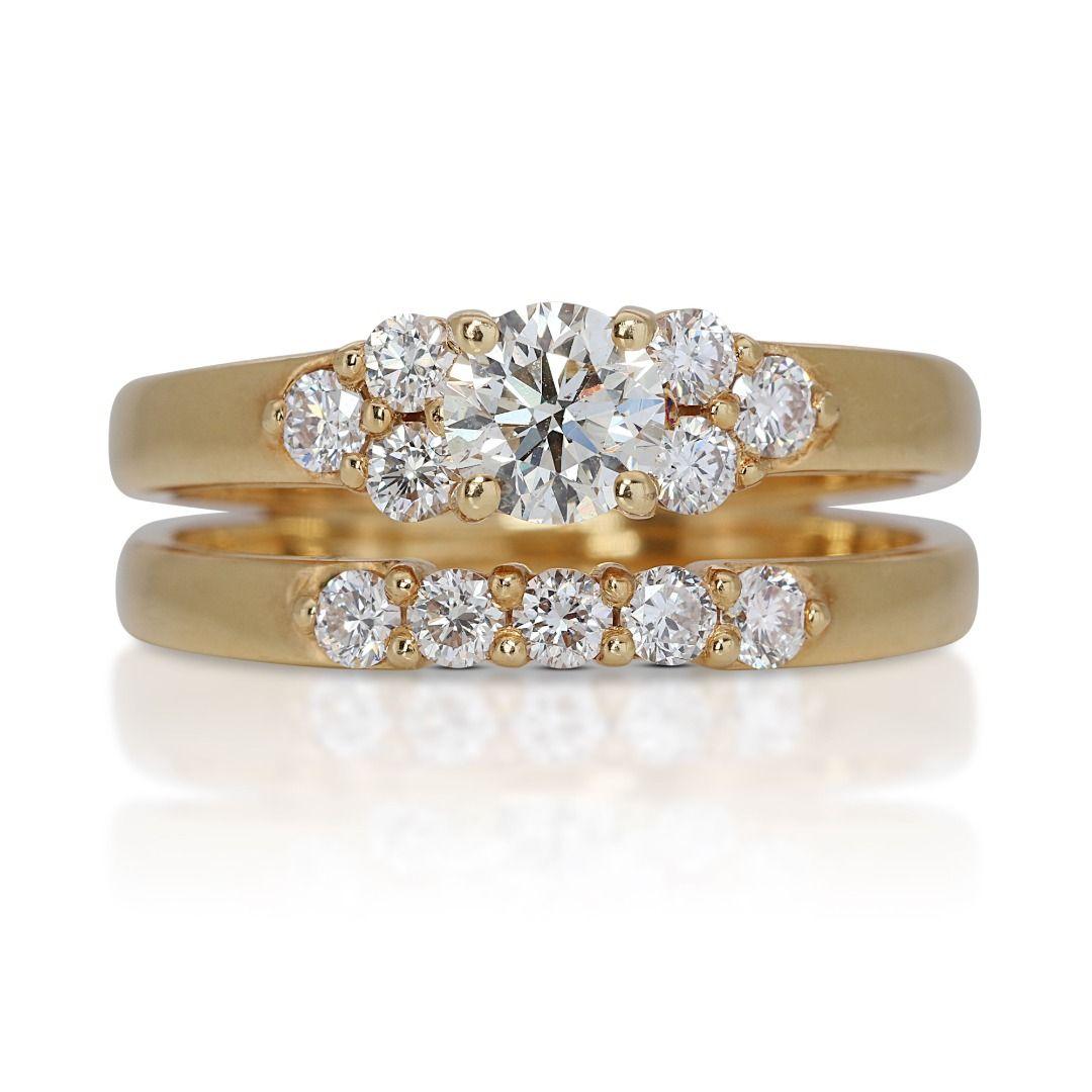 Mixed Cut Stunning 18k Yellow Gold Ring with 0.95ct Diamonds For Sale
