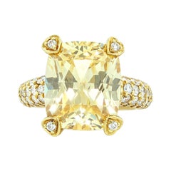 18k Yellow Gold Ring with 1.00cts Diamonds and 12.00cts Citrine