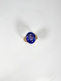 18 Karat Gelbgold Ring mit 13,94 Karat Tansanit und .28 Karat Diamanten