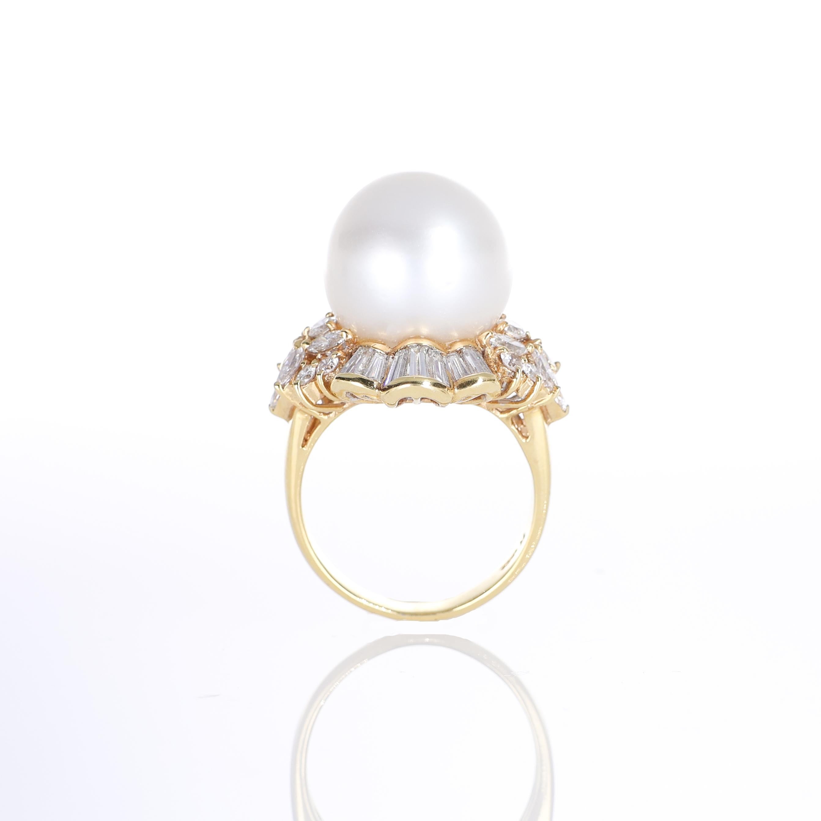 Marquise Cut 18k Yellow Gold Ring with 15mm Central Pearl and Diamond Halo For Sale