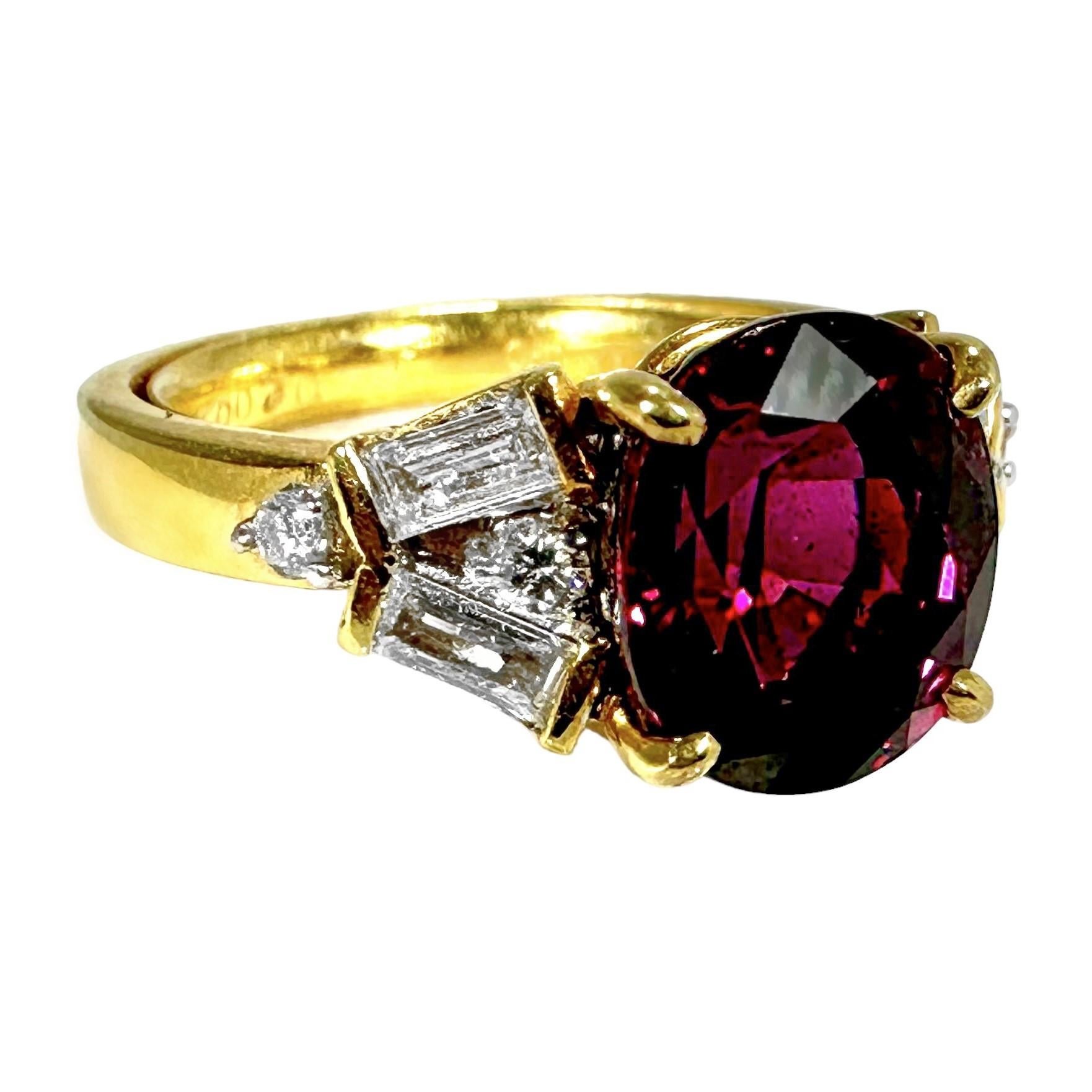 Brilliant Cut 18k Yellow Gold Ring with 4.76ct Red Wine Colored, Oval Shaped Garnet & Diamonds For Sale