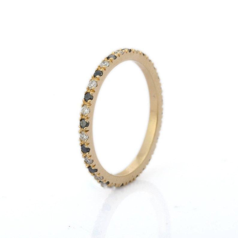 Modern 18k Solid Yellow Gold Black and White Diamond Eternity Band Ring