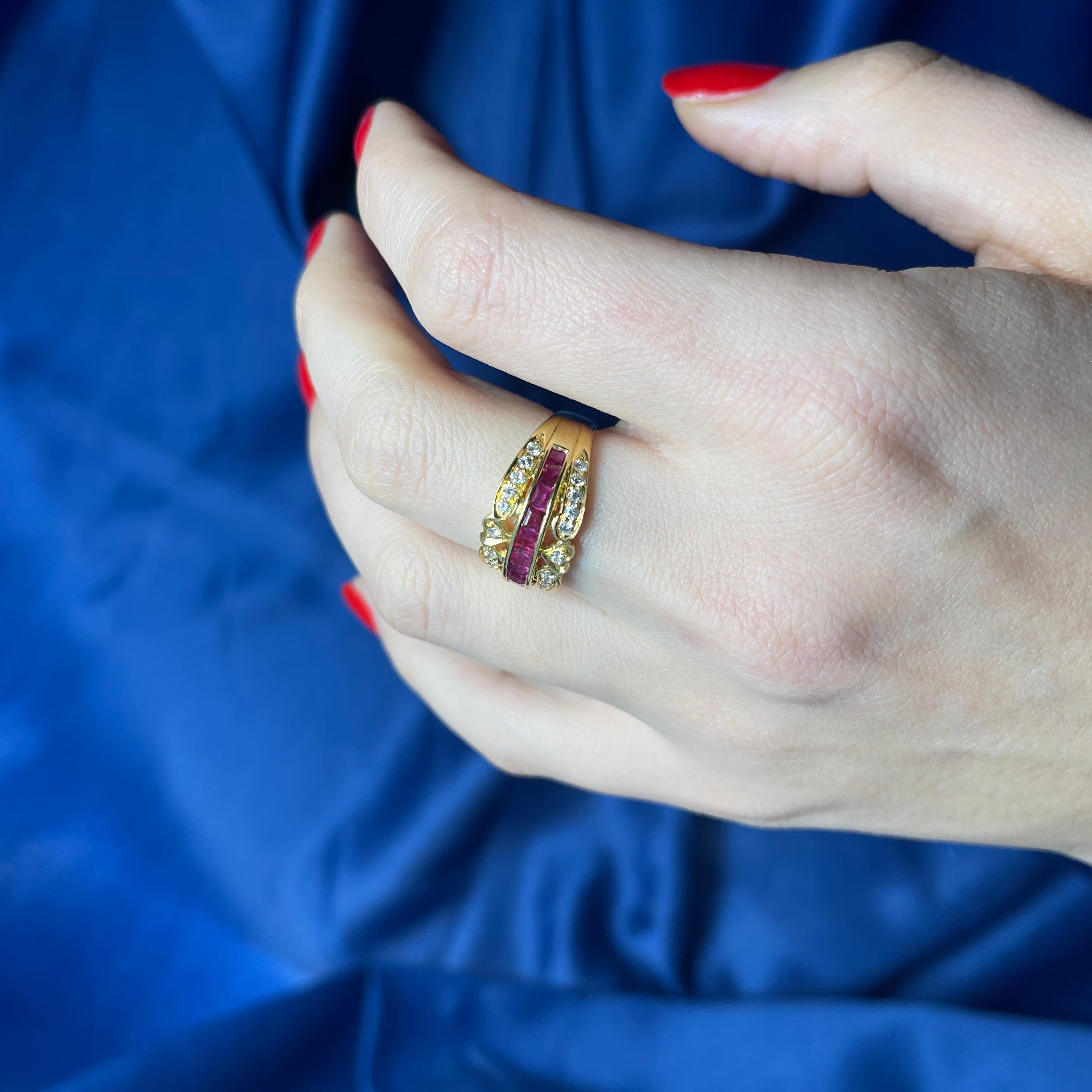18k Yellow Gold Ring with Carré-Cut Rubies, Diamonds, and Heart Motif For Sale 3