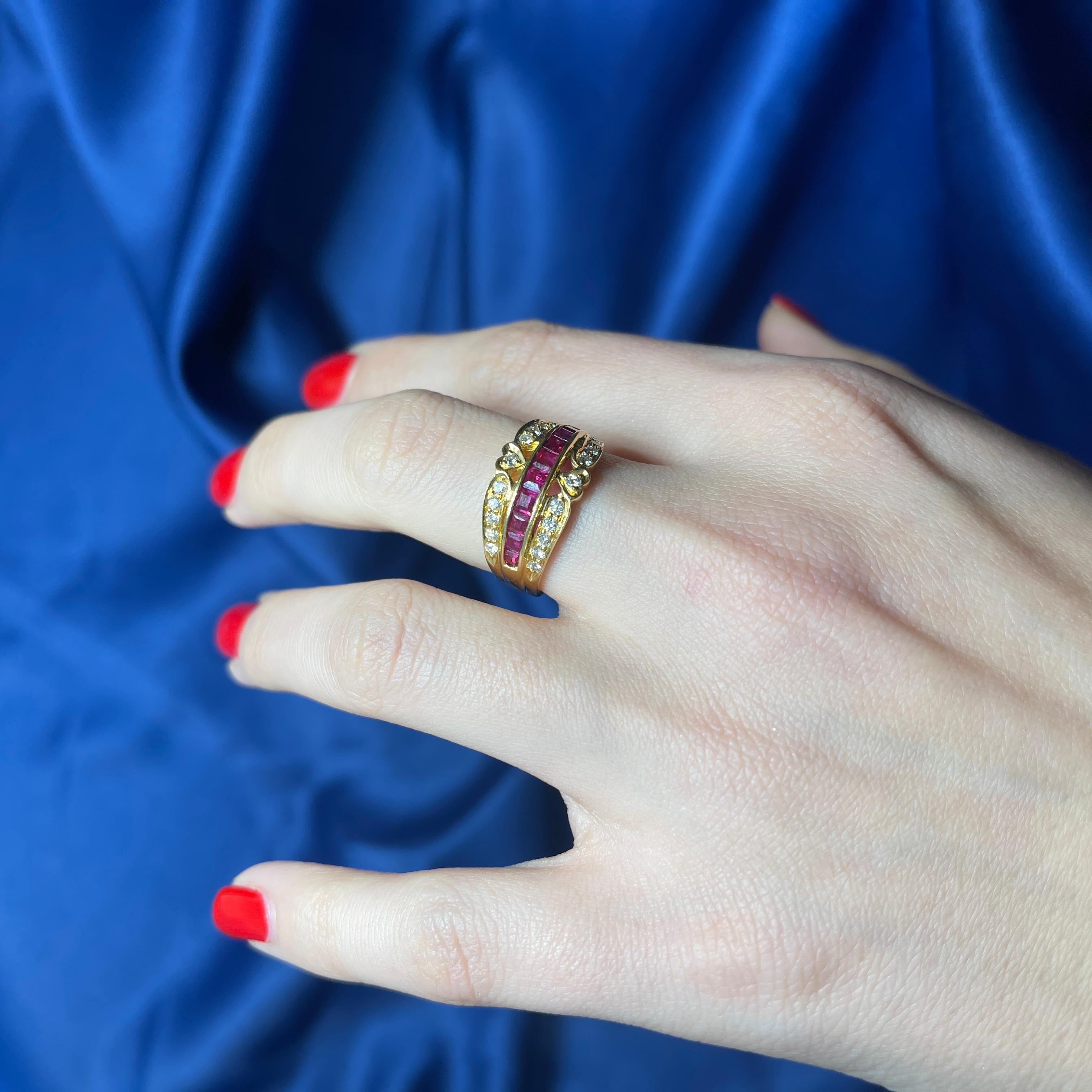 18k Yellow Gold Ring with Carré-Cut Rubies, Diamonds, and Heart Motif For Sale 4