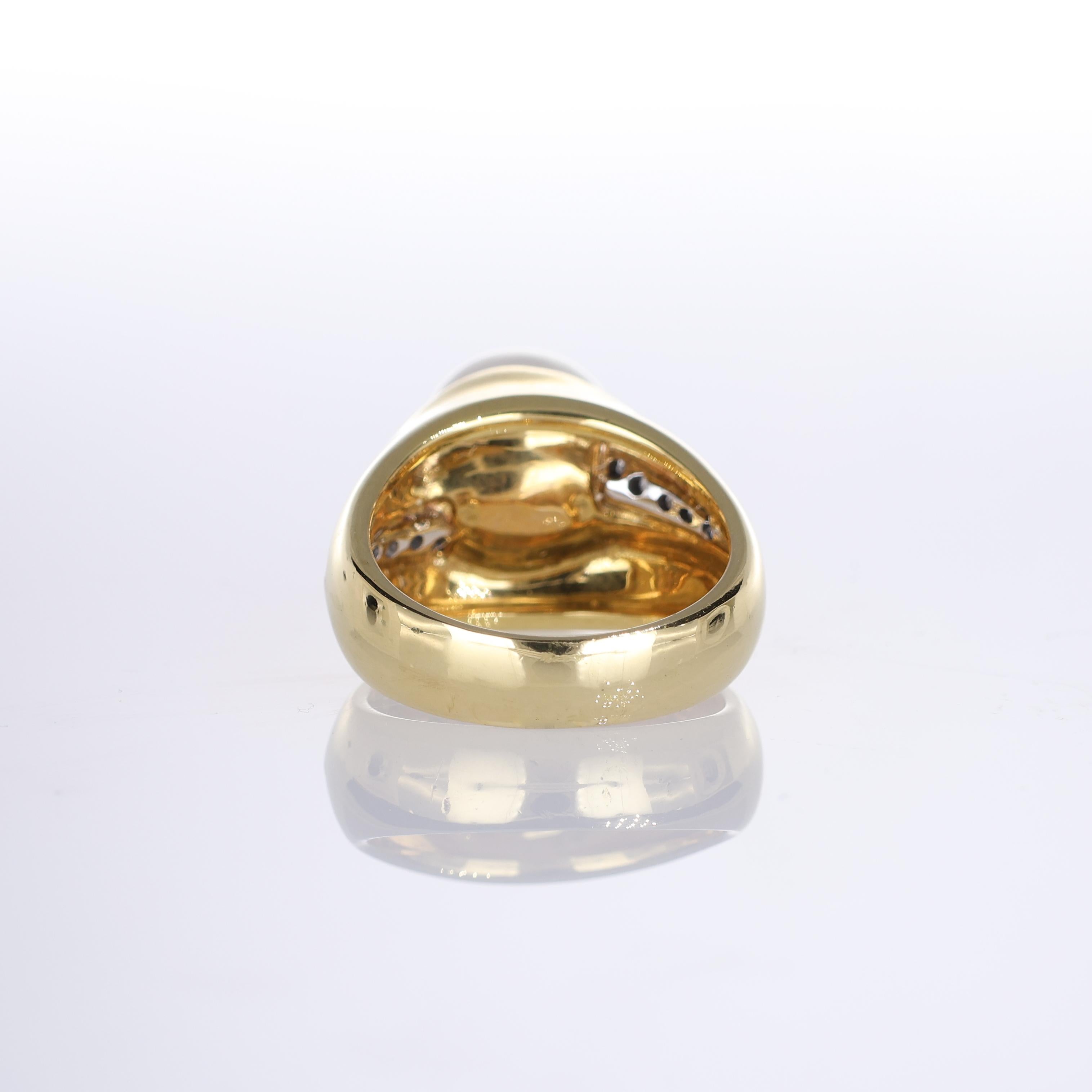 18k Yellow Gold Ring with Central Pearl and Diamond Accents For Sale 1