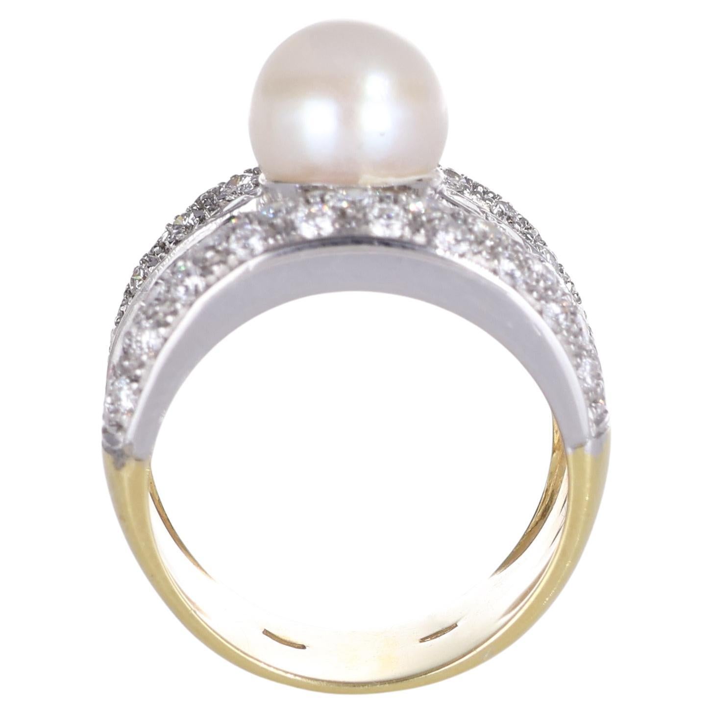 18k Yellow Gold Ring with Central Pearl and Pavé Diamond Weave