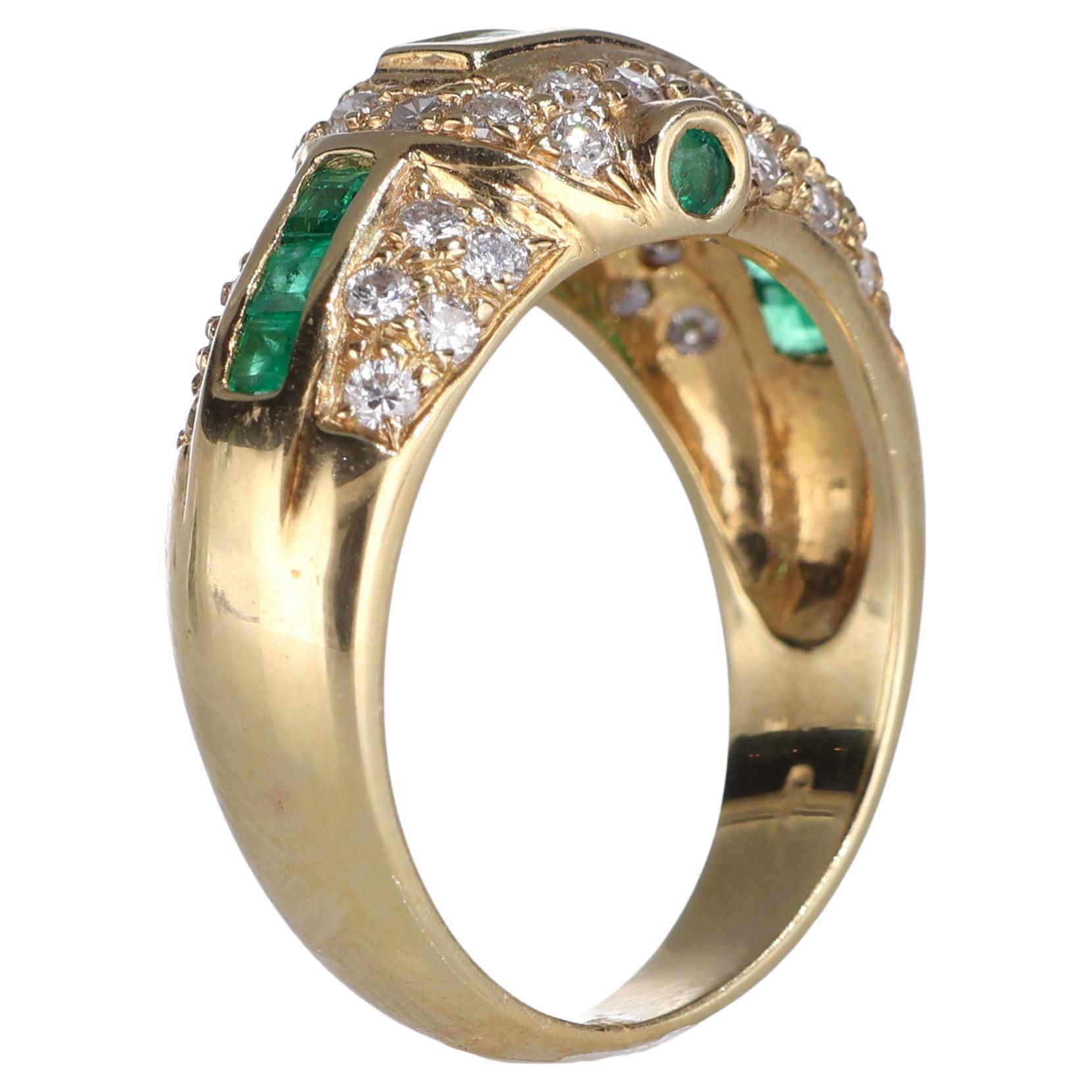 18k Yellow Gold Ring with Central Square-Cut Emeralds and Side Diamonds