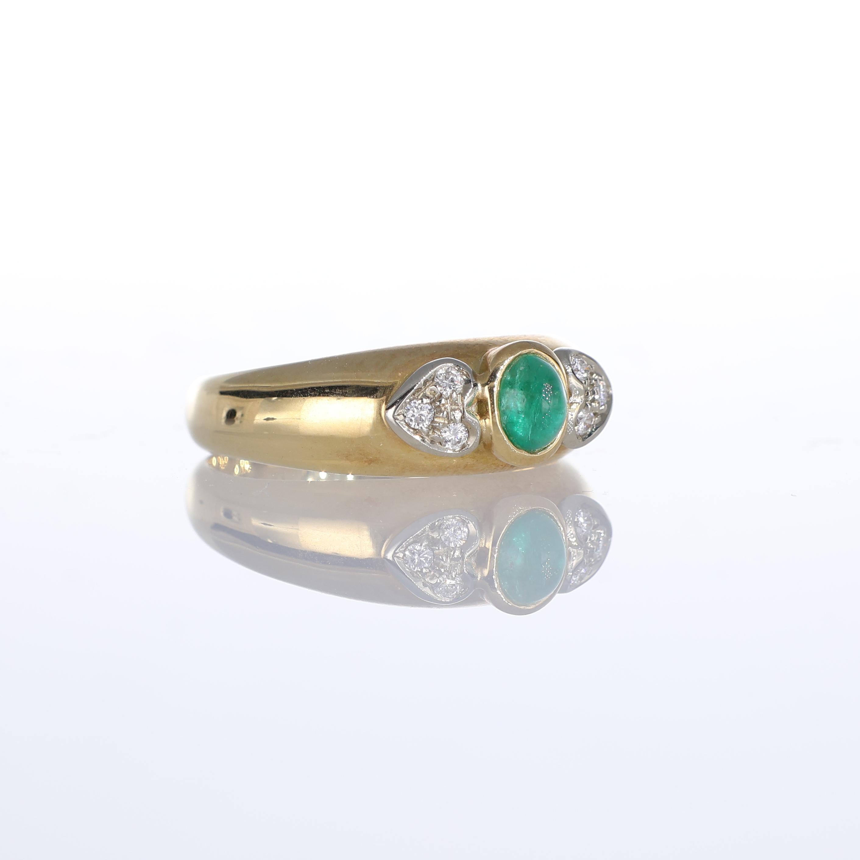 Brilliant Cut 18k Yellow Gold Ring with Diamond Hearts and Emerald Cabochon For Sale