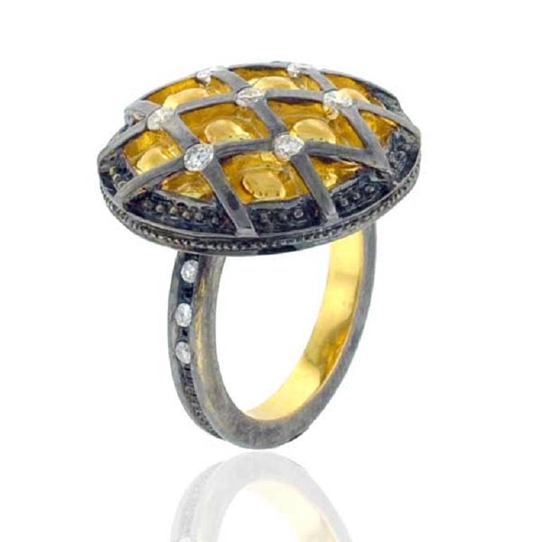 Art Deco 18k Yellow Gold Ring With Diamonds & Cage Pattern For Sale
