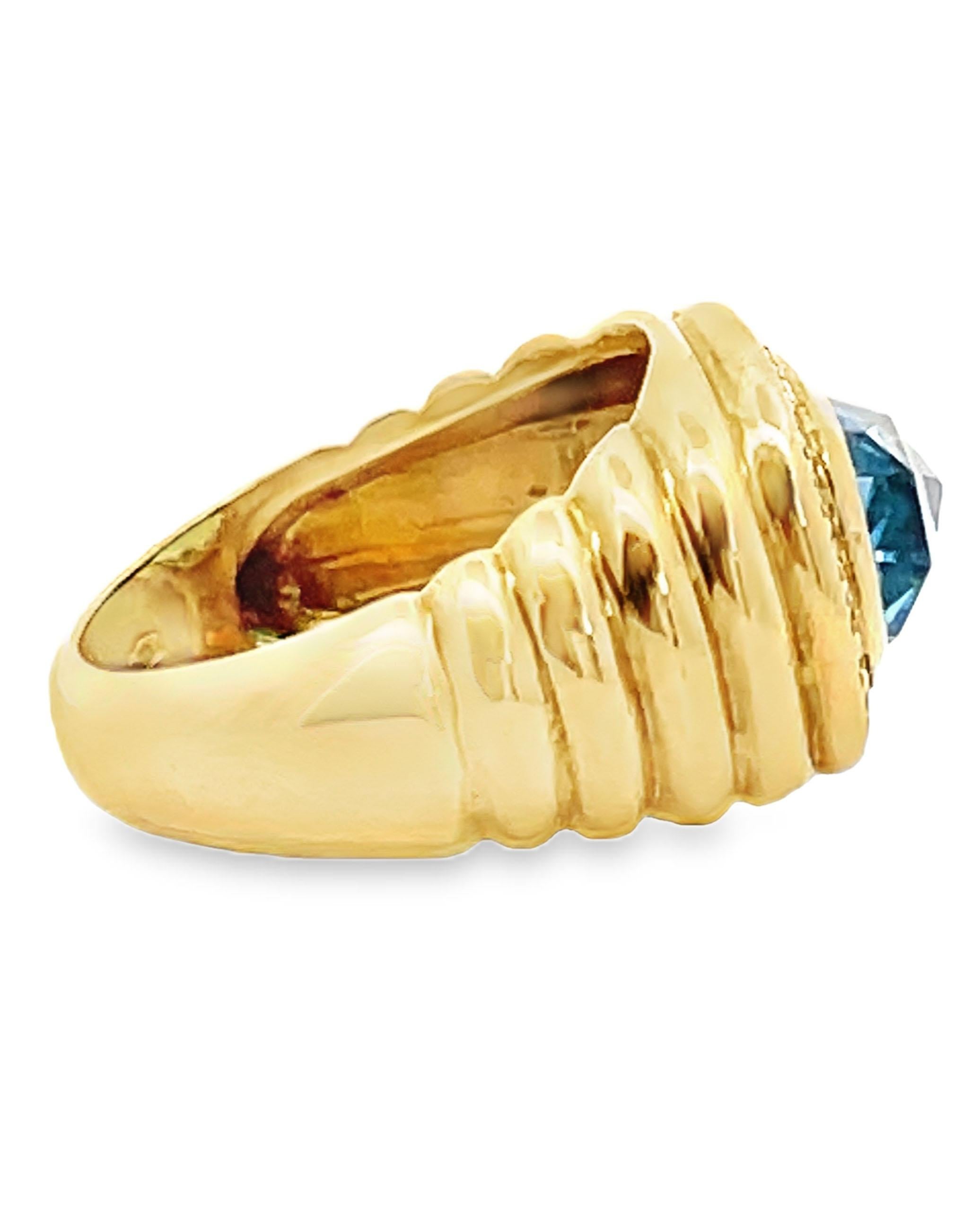 18K Yellow Gold Ring with Diamonds & Center Blue Topaz In Good Condition For Sale In Old Tappan, NJ