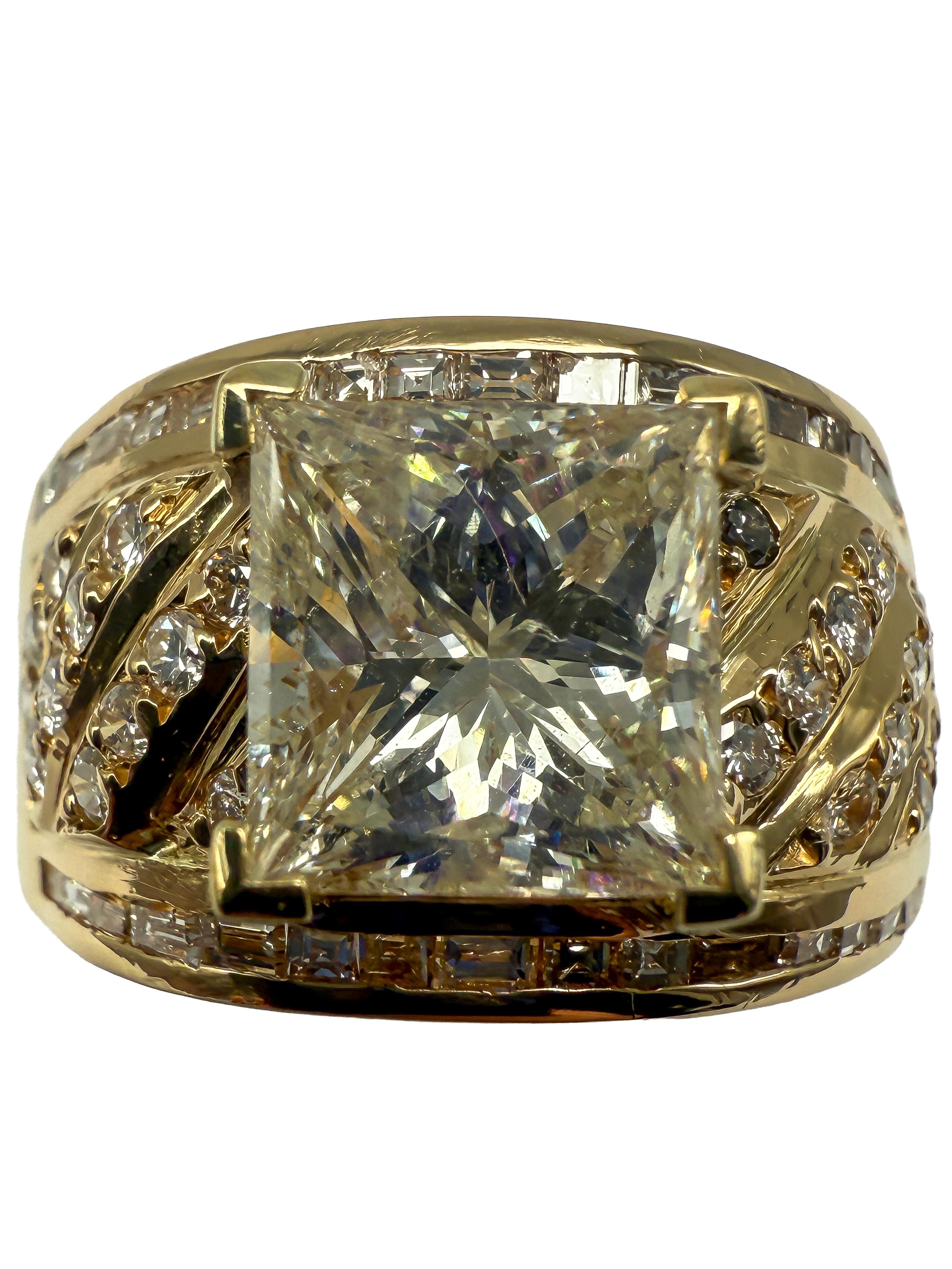 Anillo de oro amarillo de 18k con diamantes en venta 1